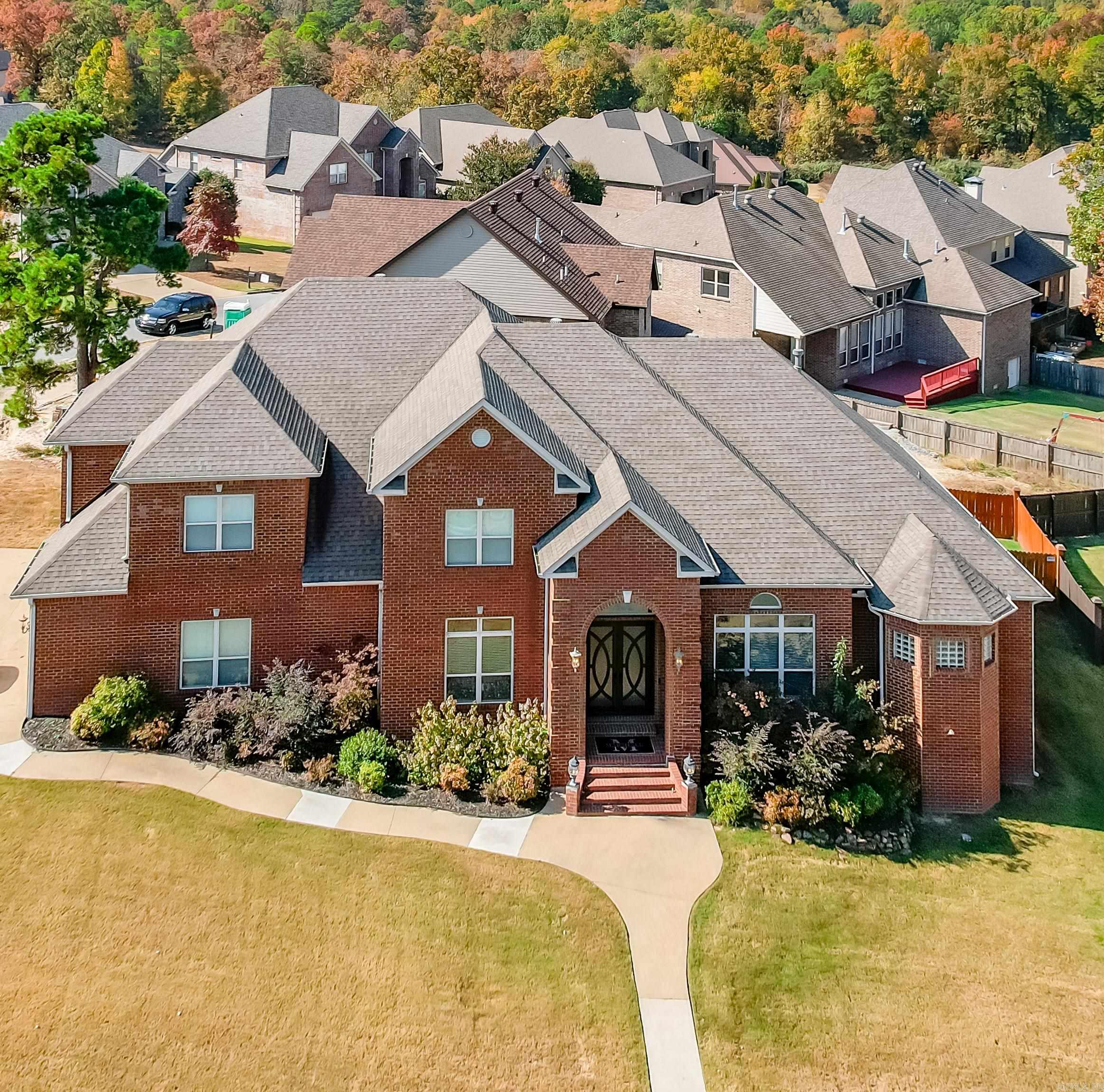 CHENAL VALLEY EPERNAY PLACE - Residential