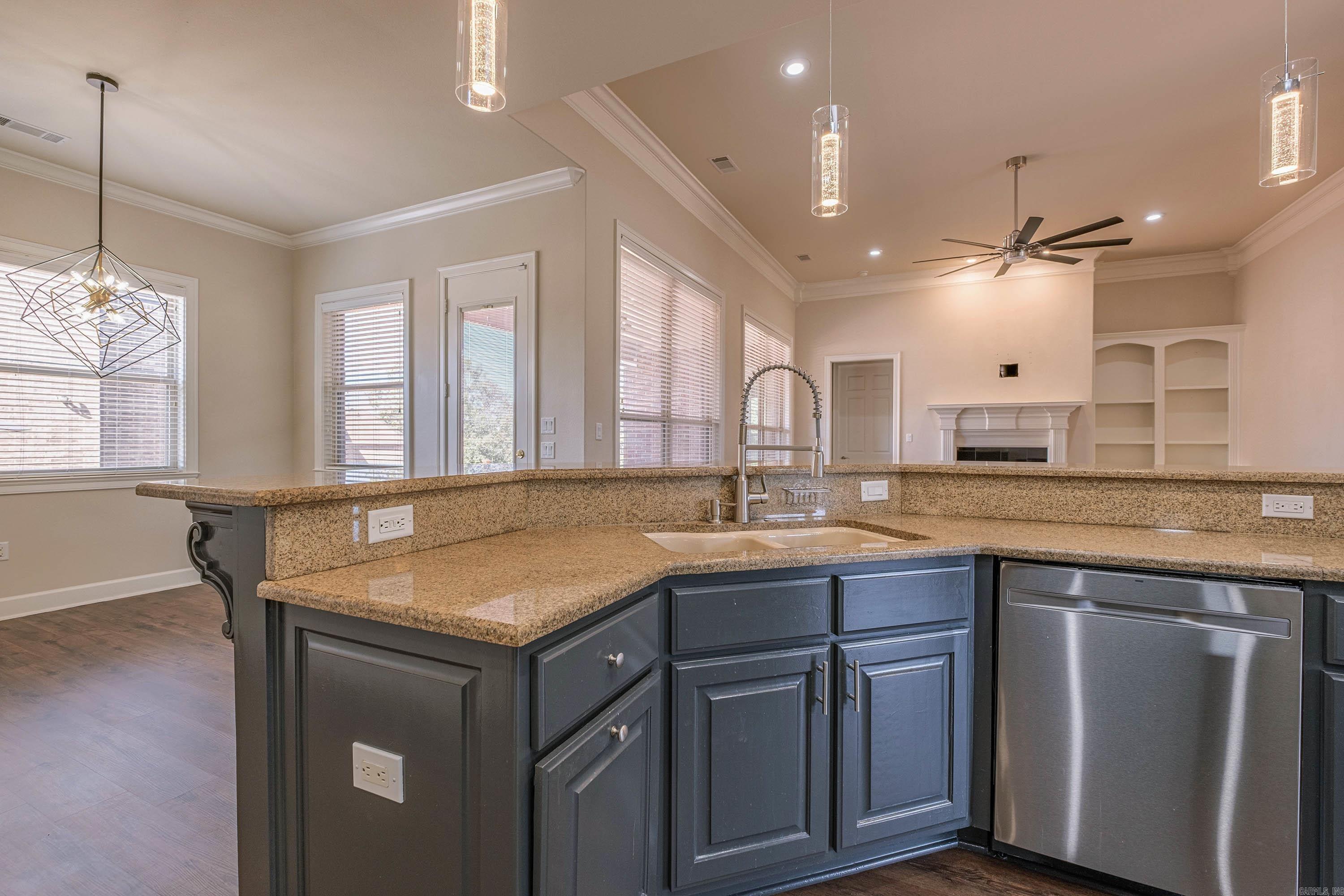 CHENAL VALLEY EPERNAY PLACE - Residential