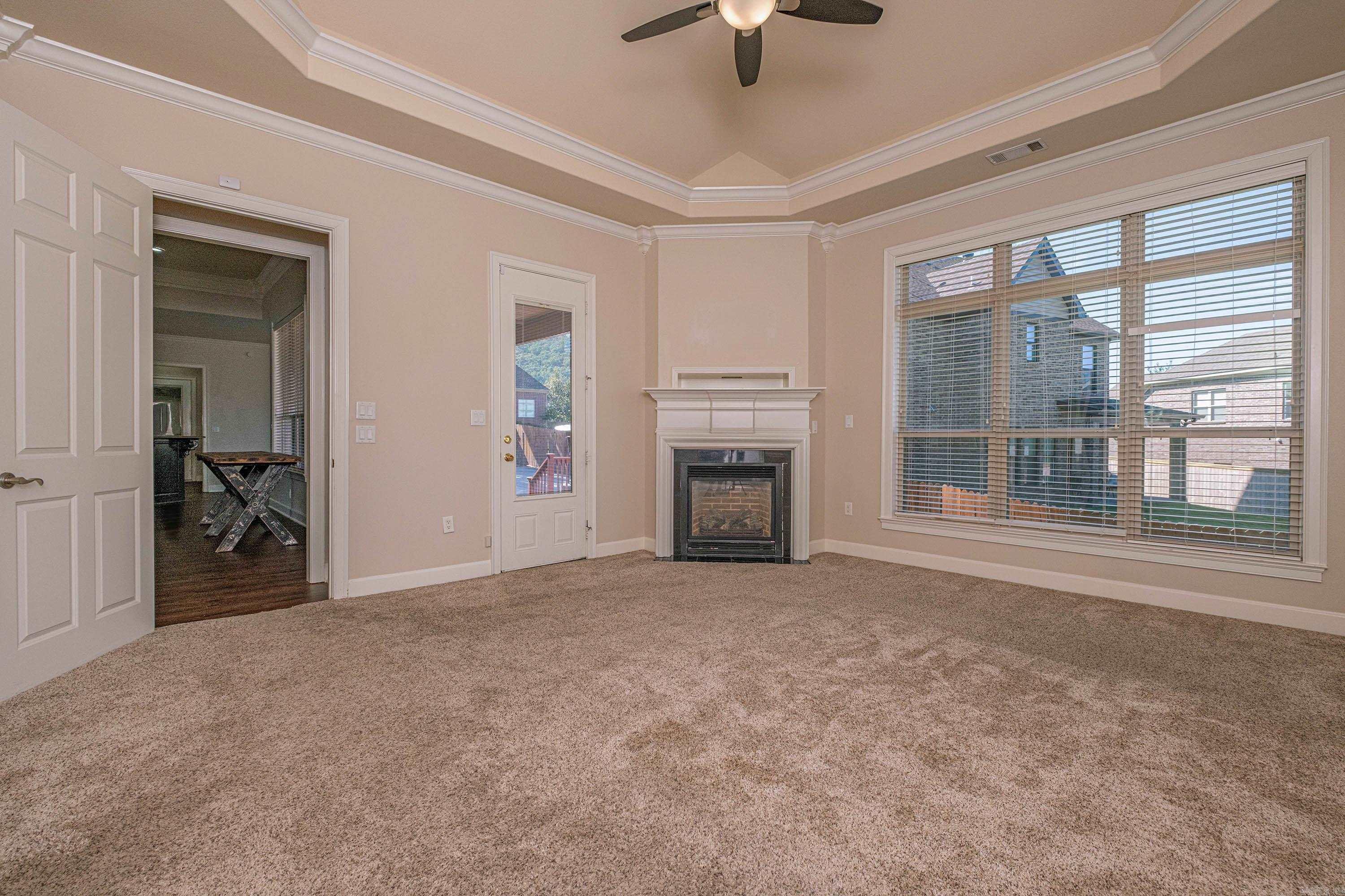 CHENAL VALLEY EPERNAY PLACE - Residential