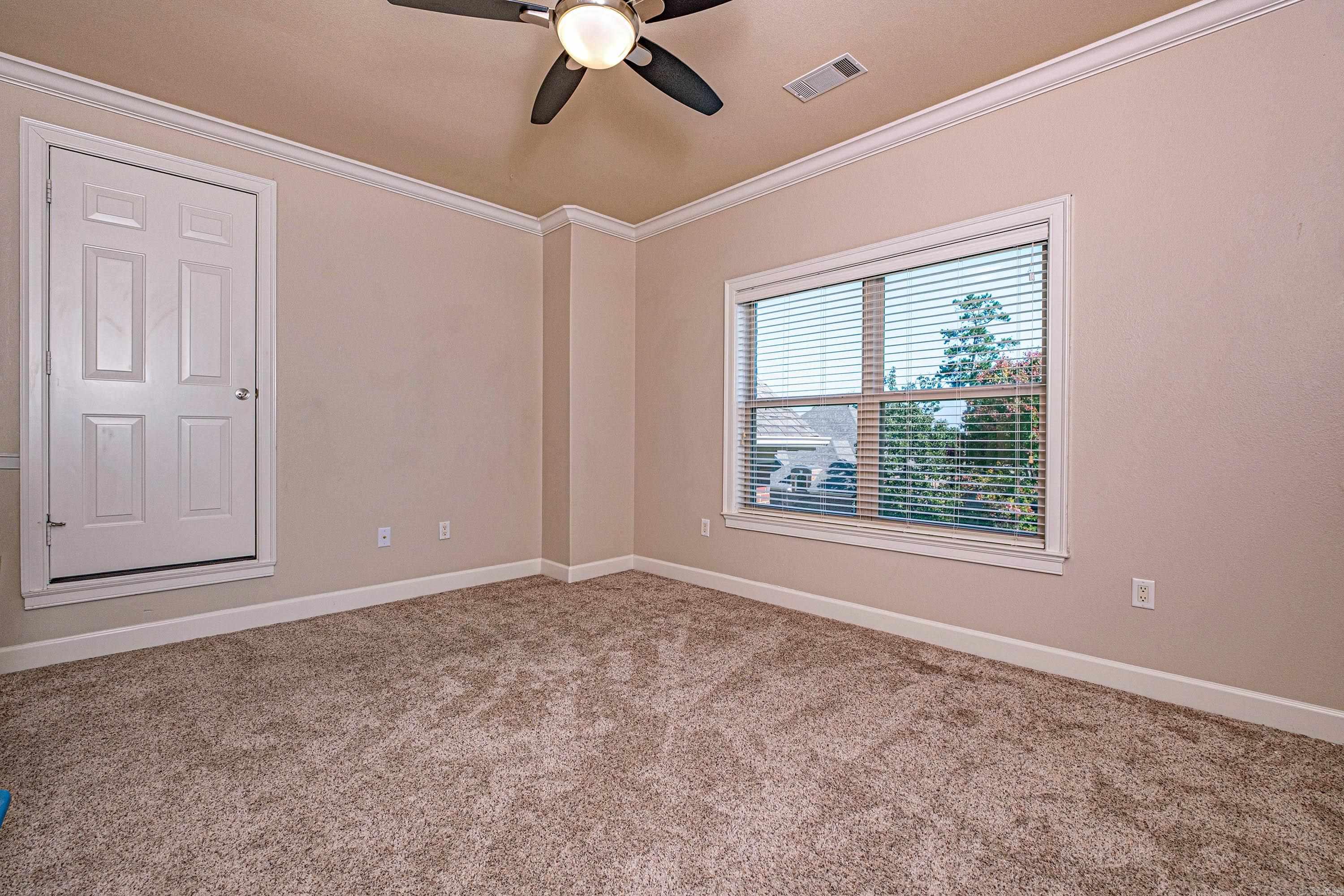 CHENAL VALLEY EPERNAY PLACE - Residential