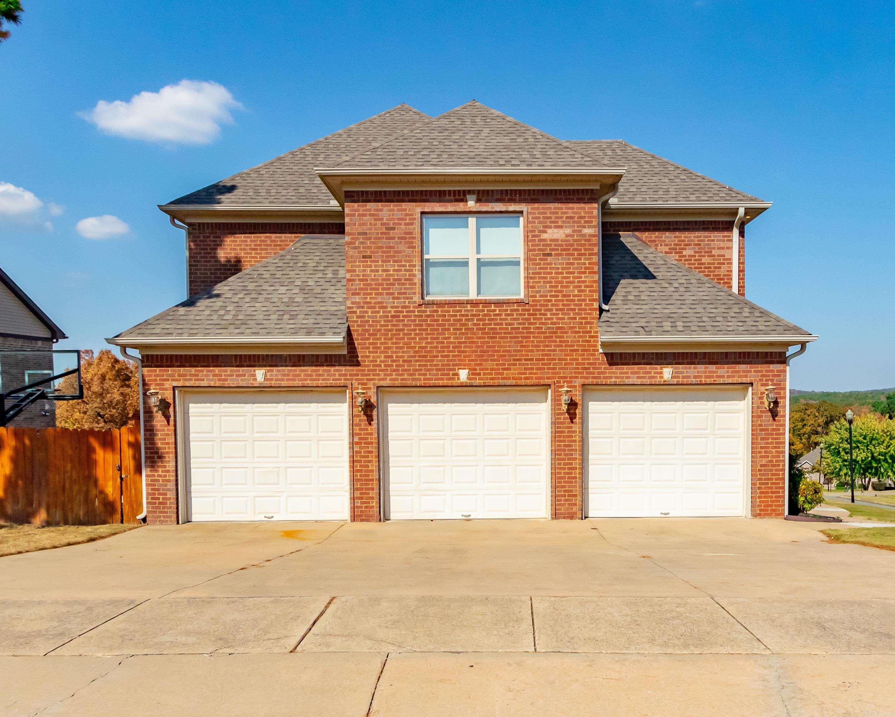 CHENAL VALLEY EPERNAY PLACE - Residential
