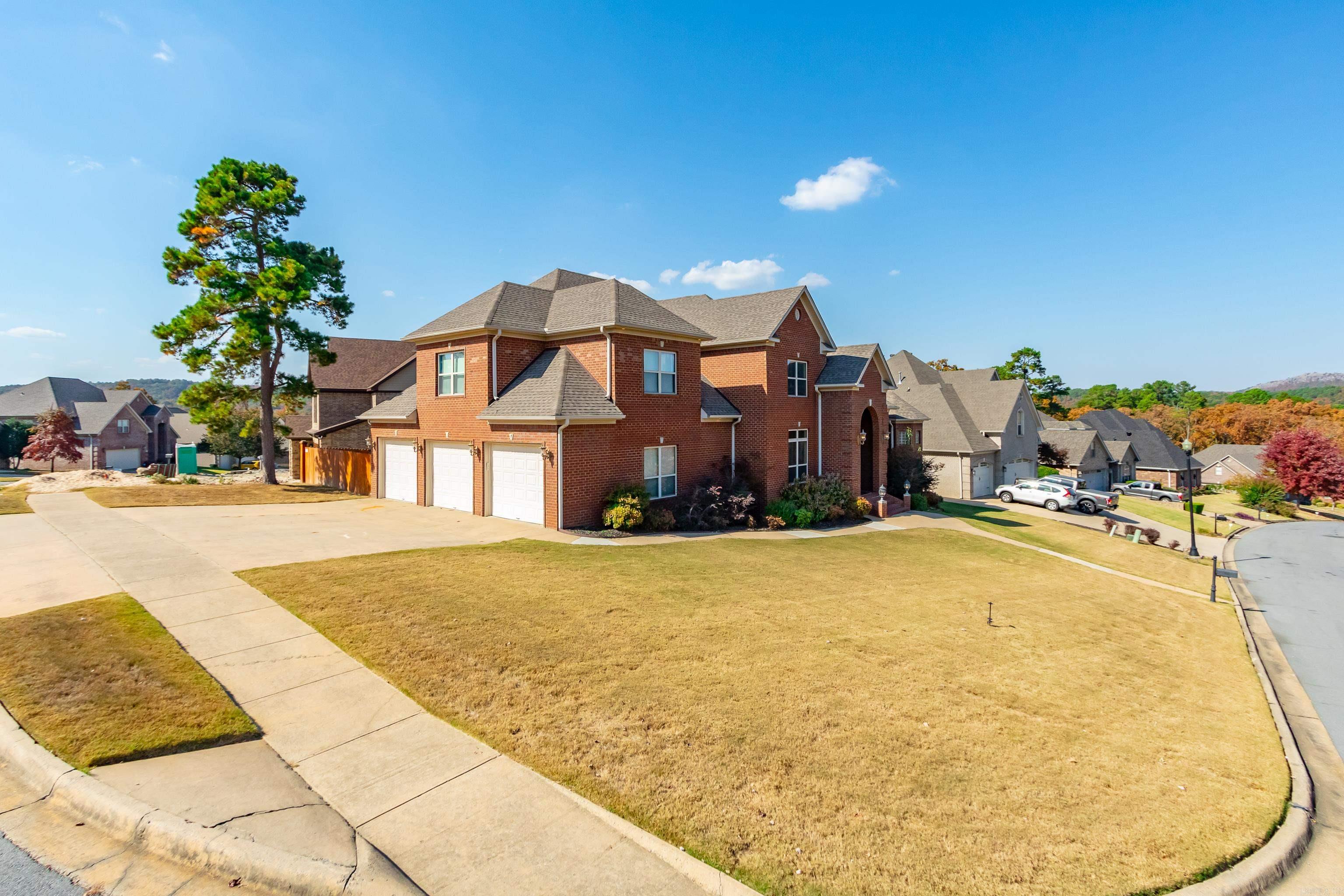 CHENAL VALLEY EPERNAY PLACE - Residential