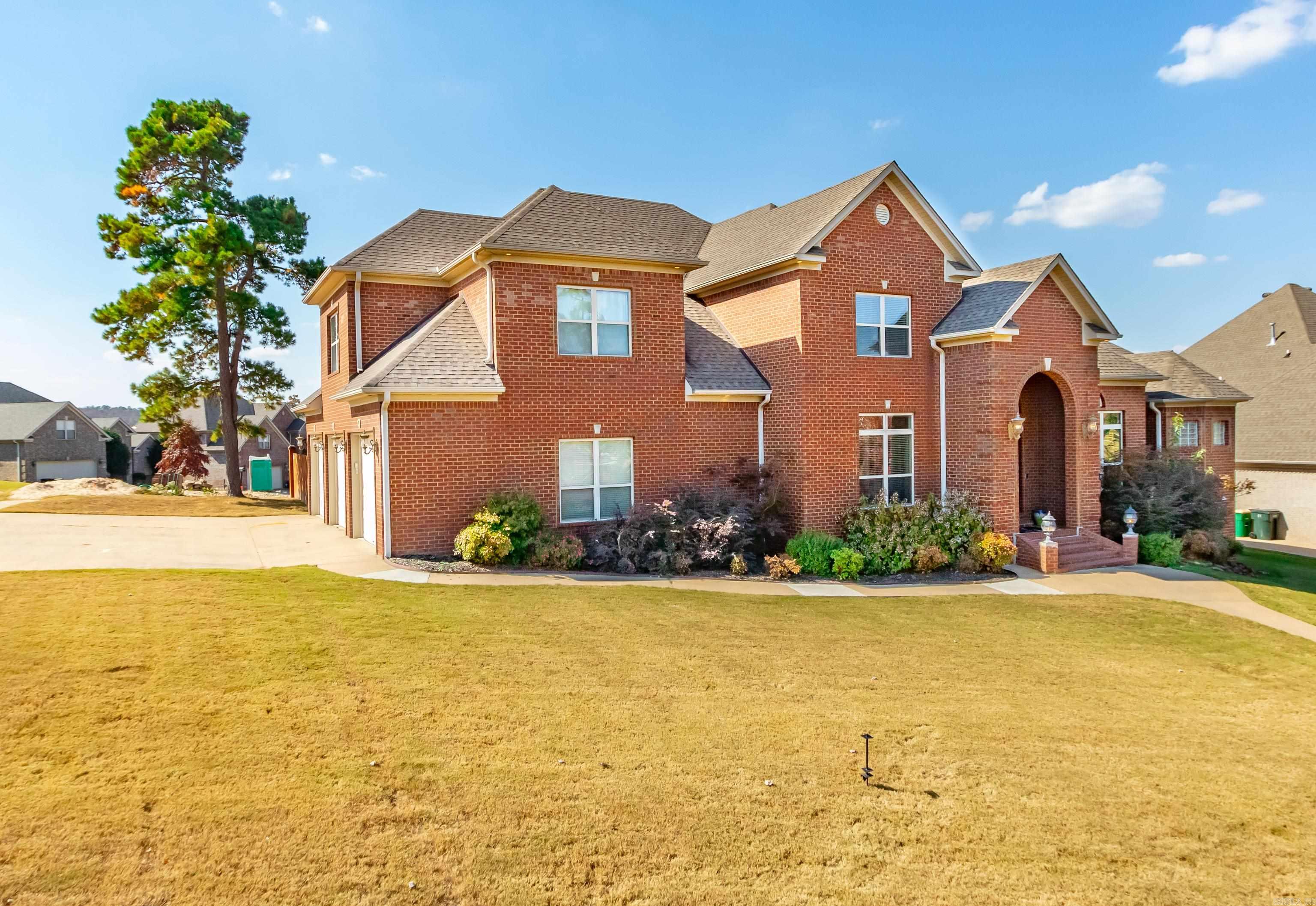 CHENAL VALLEY EPERNAY PLACE - Residential