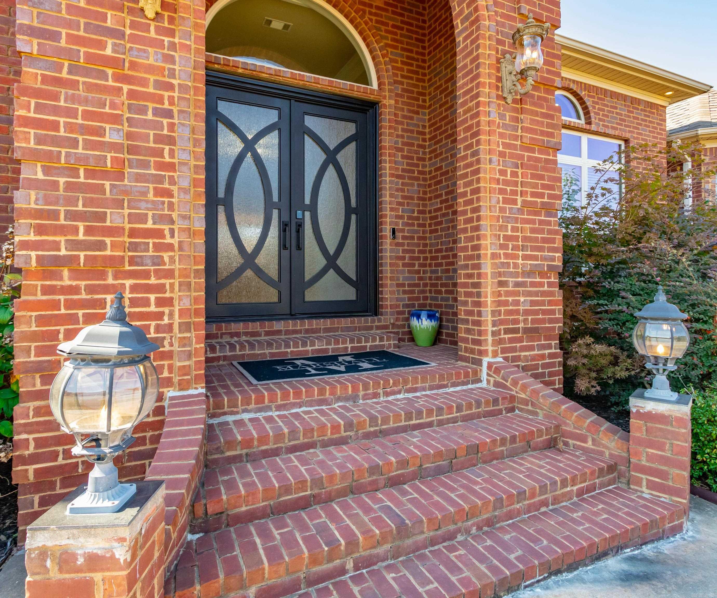 CHENAL VALLEY EPERNAY PLACE - Residential
