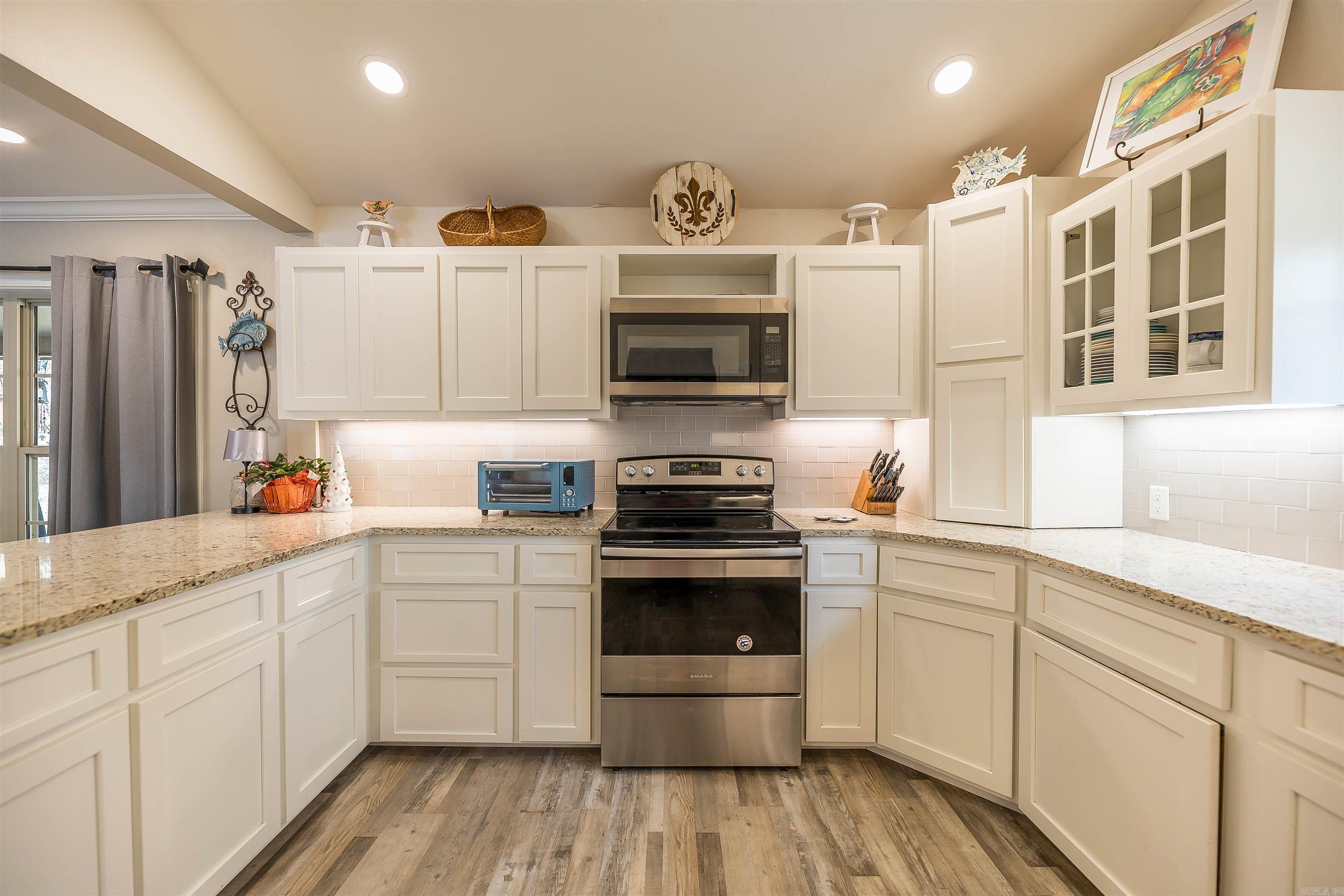 STRONG ADDITION - Residential