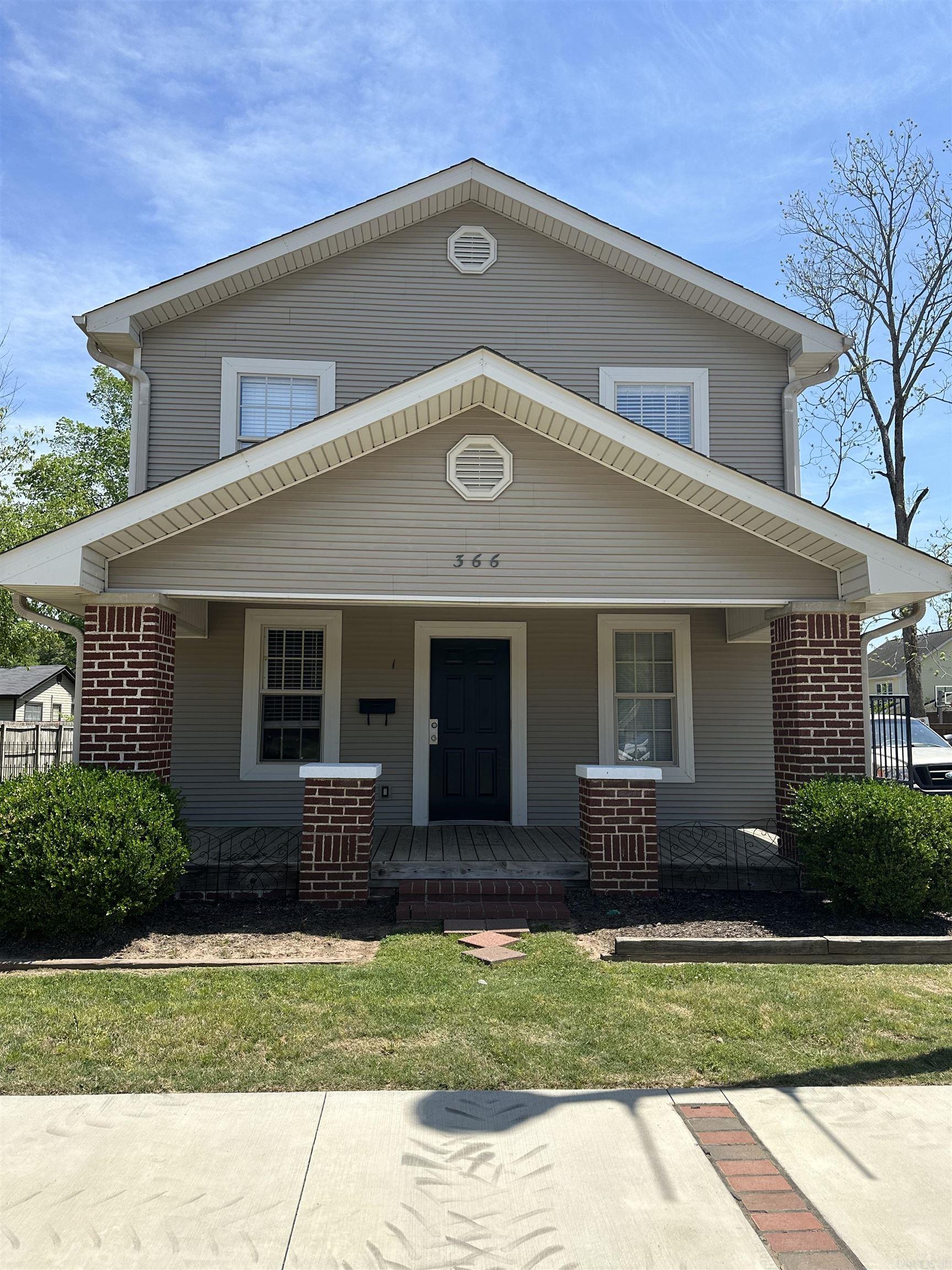 One bedroom one bath apartment. Walking distance to UCA. Includes Washer, Dryer and full kitchen. No pets. One year lease required. Only one apartment available on the ground floor. Full credit check, background check and income verification required. Section 8 vouchers are not accepted.