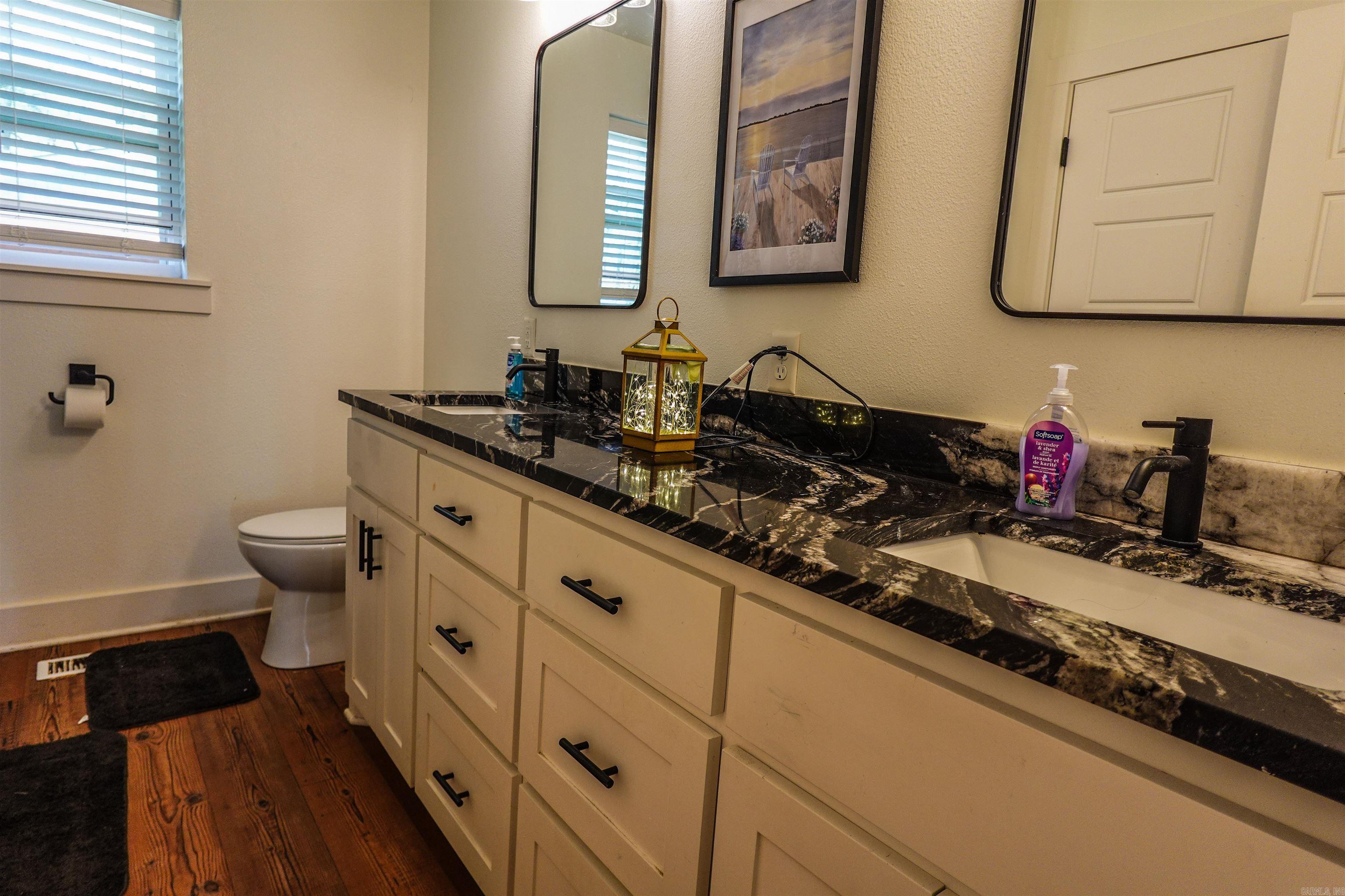 ROBERTS-FLANAGIN - Residential