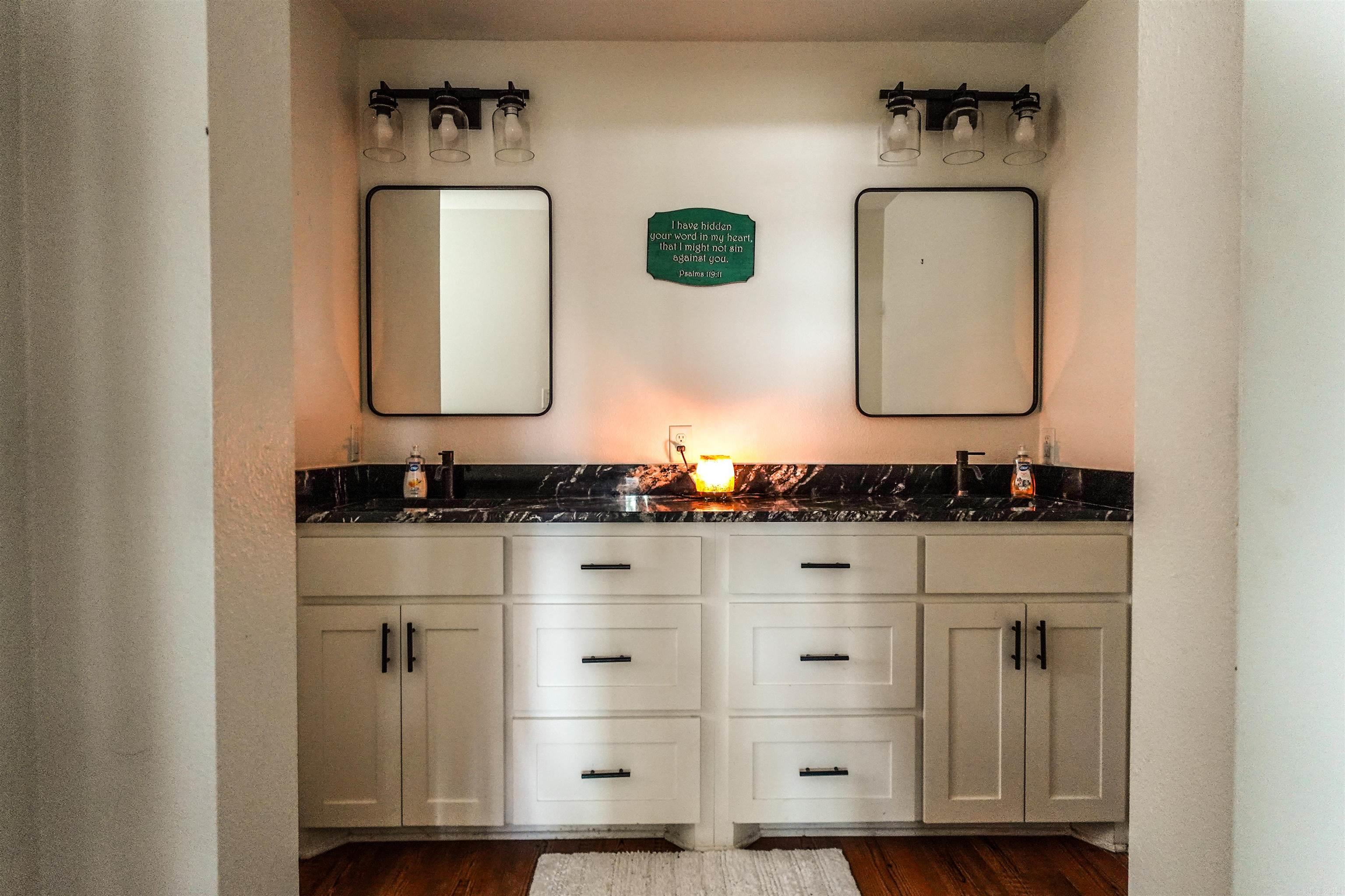 ROBERTS-FLANAGIN - Residential