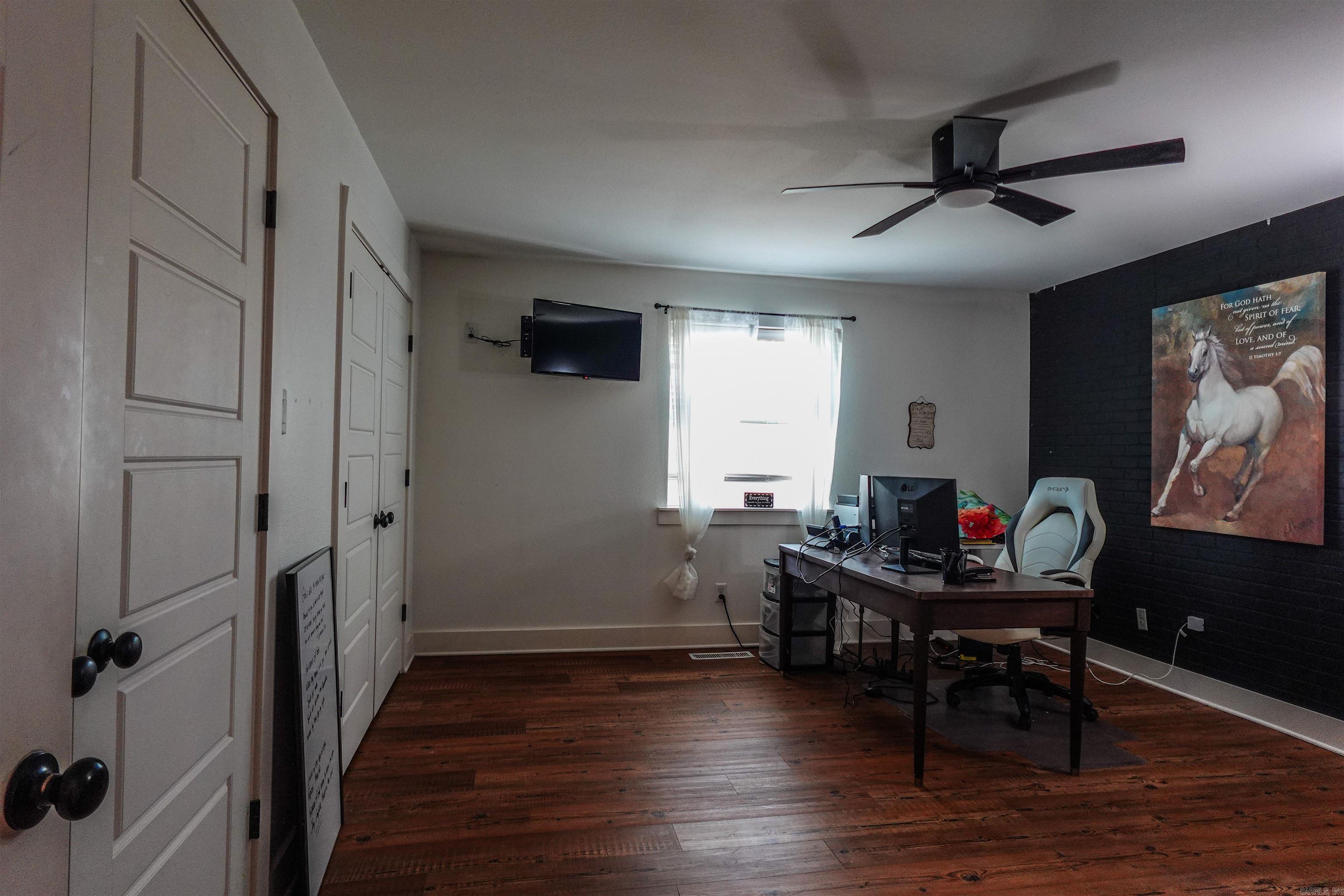 ROBERTS-FLANAGIN - Residential