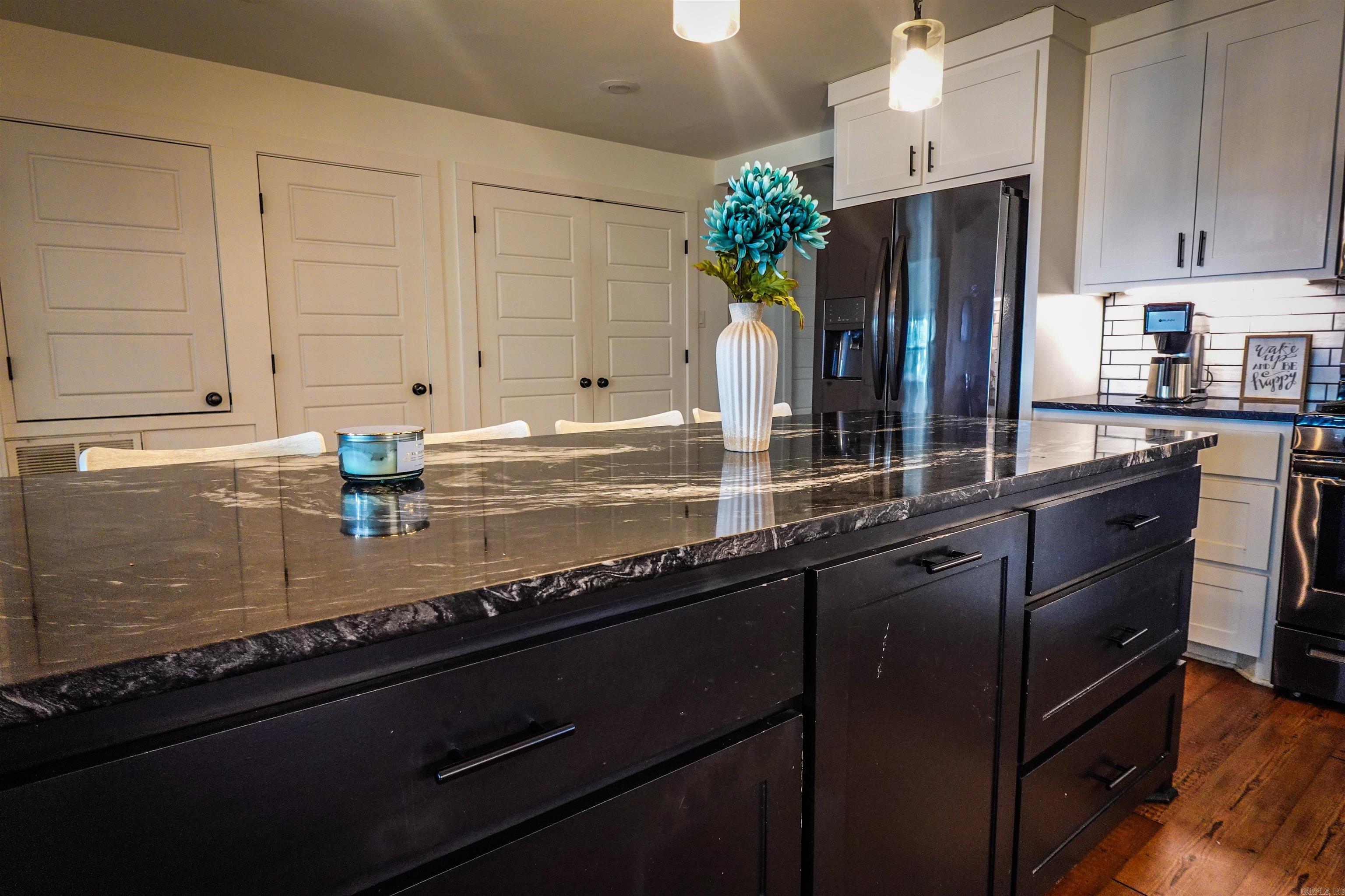 ROBERTS-FLANAGIN - Residential