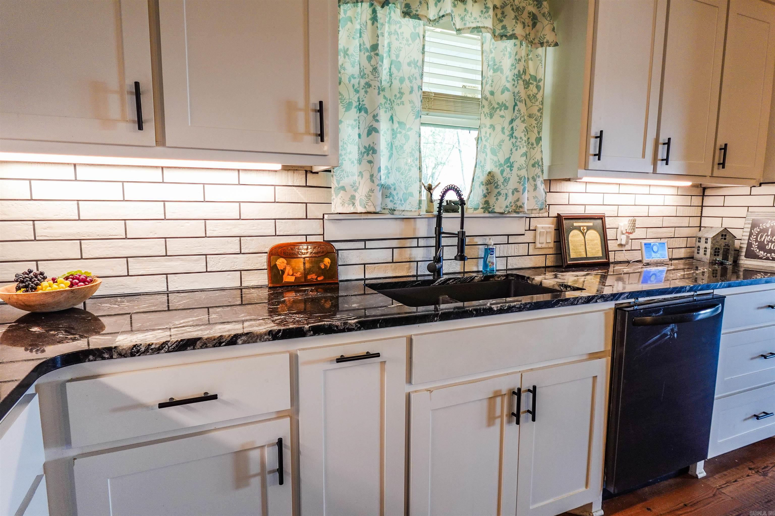 ROBERTS-FLANAGIN - Residential