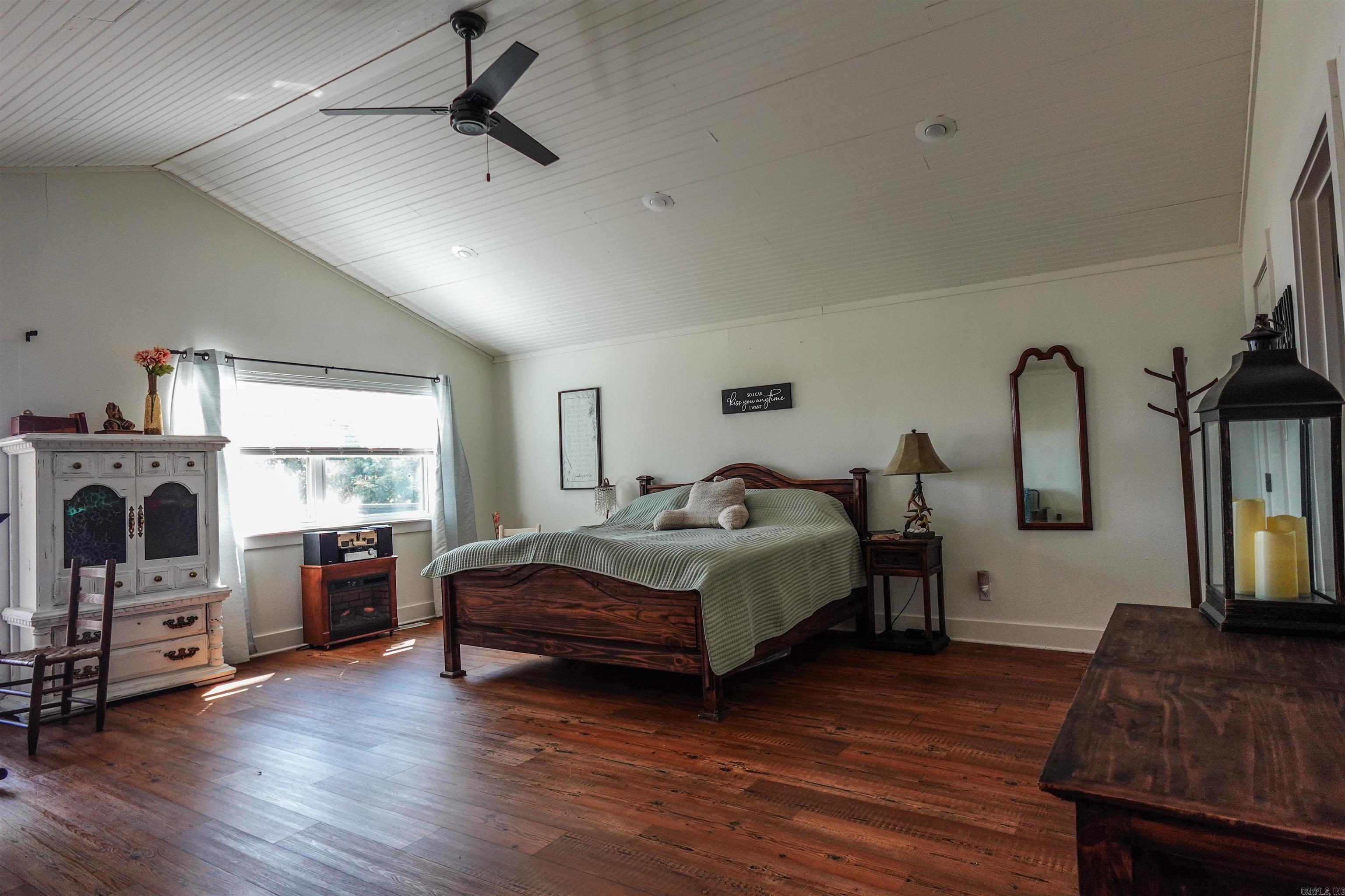 ROBERTS-FLANAGIN - Residential