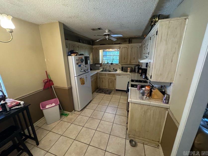 GREEN HILLS - Residential