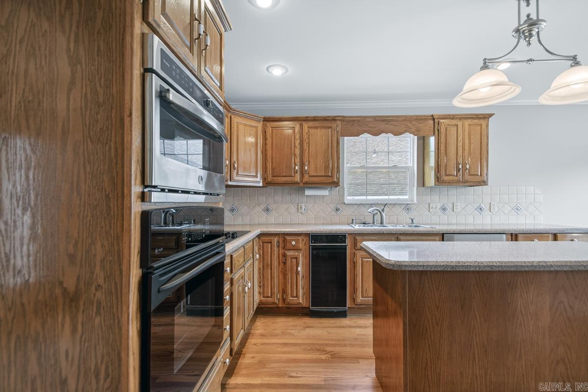 WINDSOR VALLEY ADDN - Residential