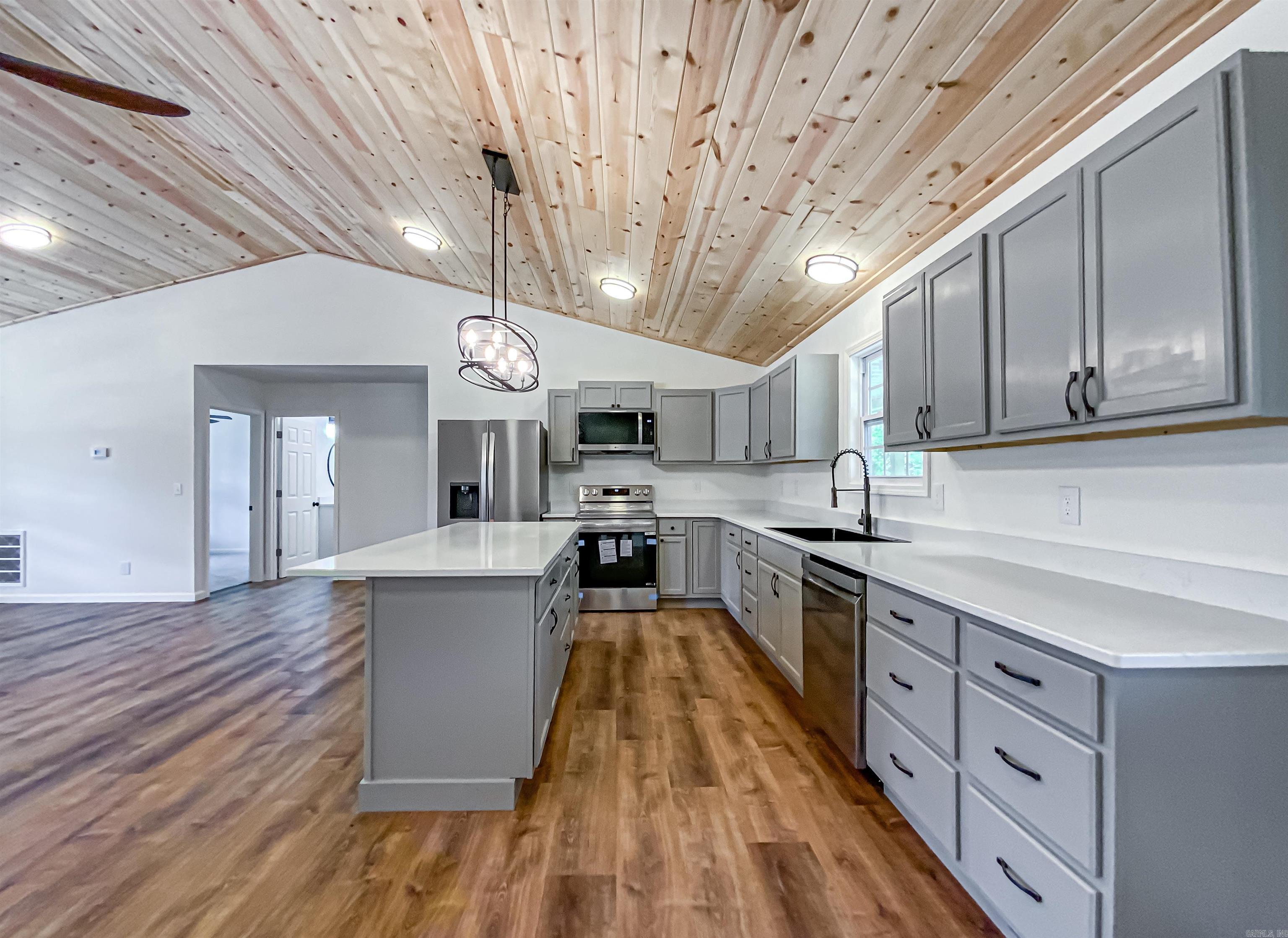 Steamboat Shoals Estates - Residential