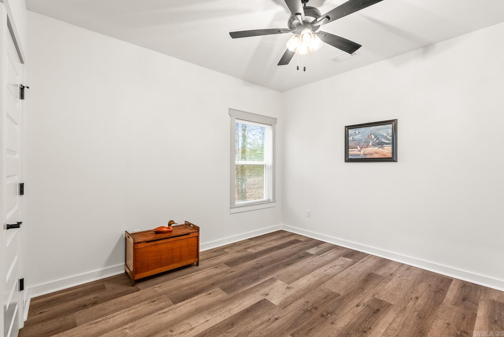 ULES WATSON PLACE - Residential