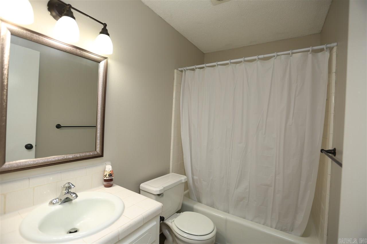 Hill Crest - Residential Lease