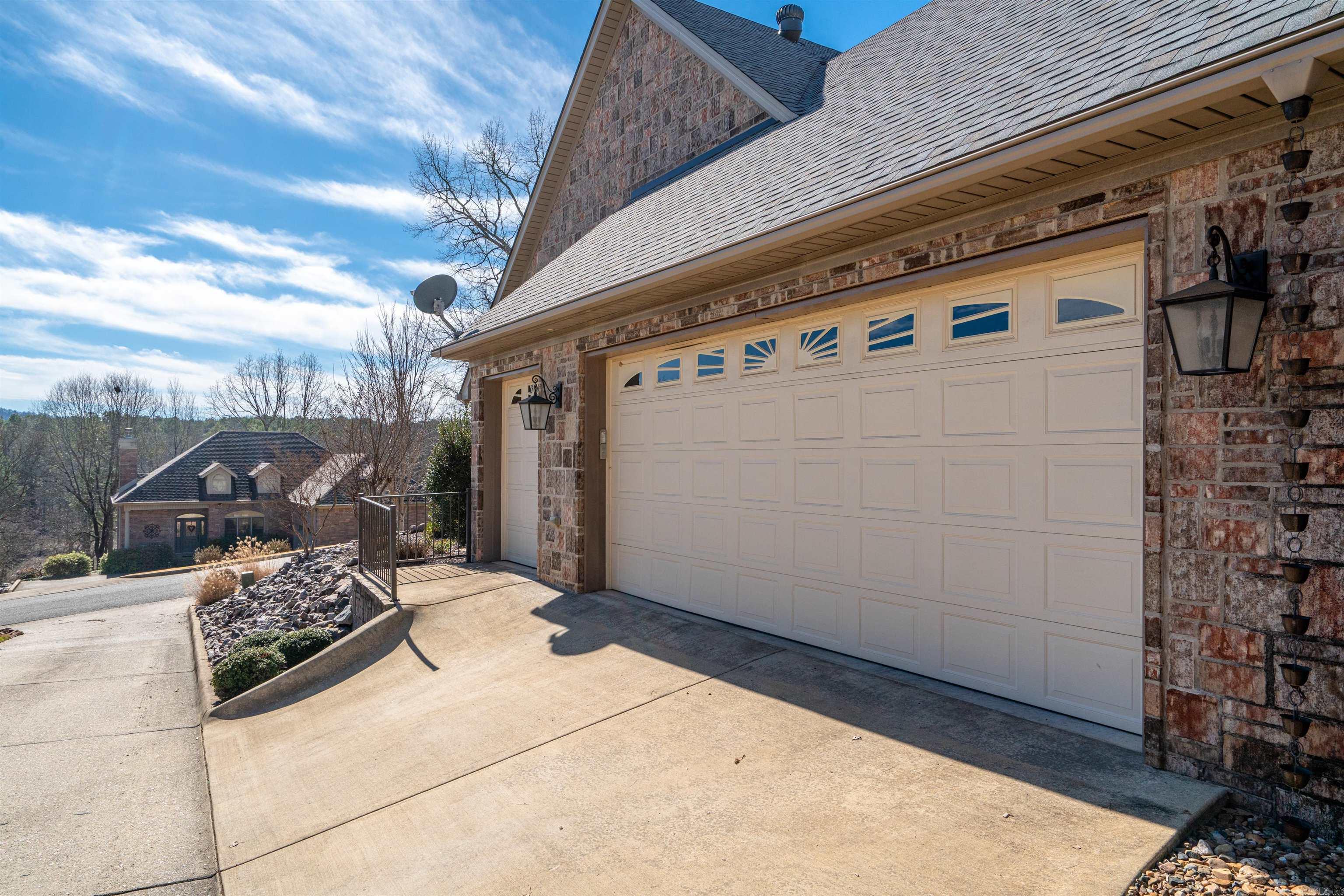 Red Oak Ridge - Residential