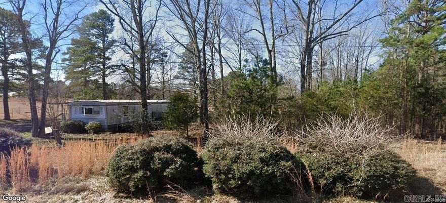 Mobile on 1 acre located just minutes from Mill Creek boat launch