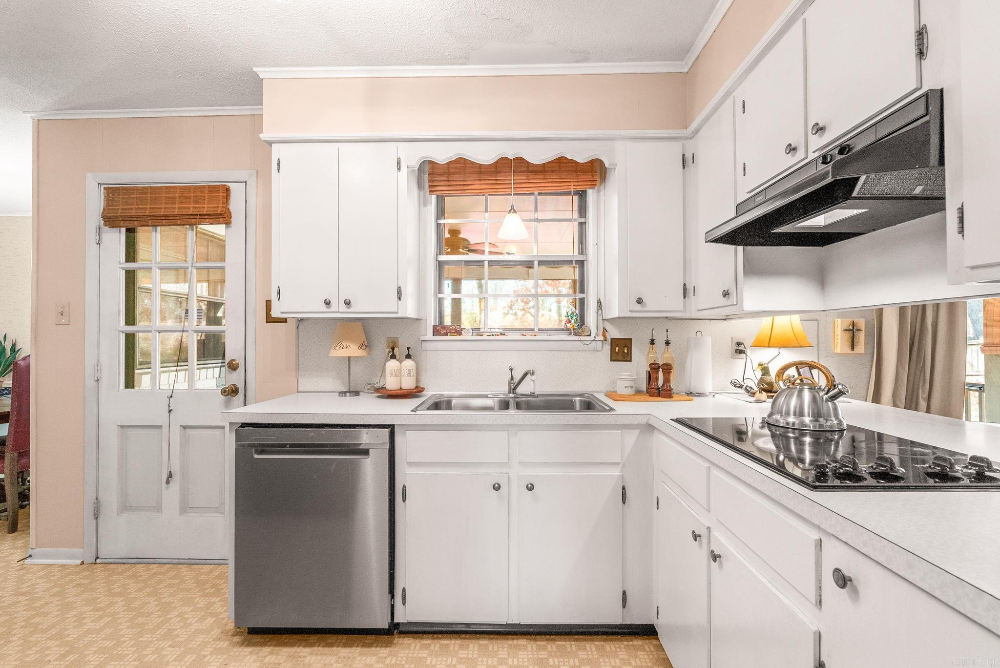 INDIAN HILLS - Residential