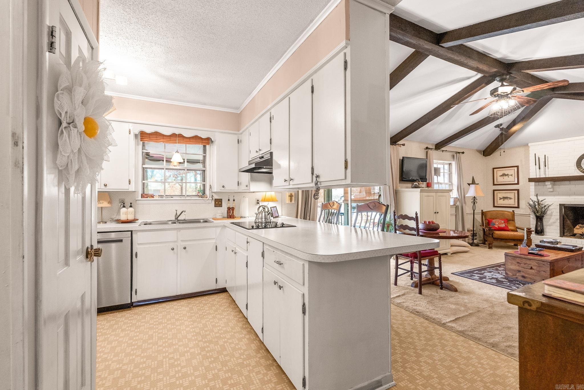 INDIAN HILLS - Residential