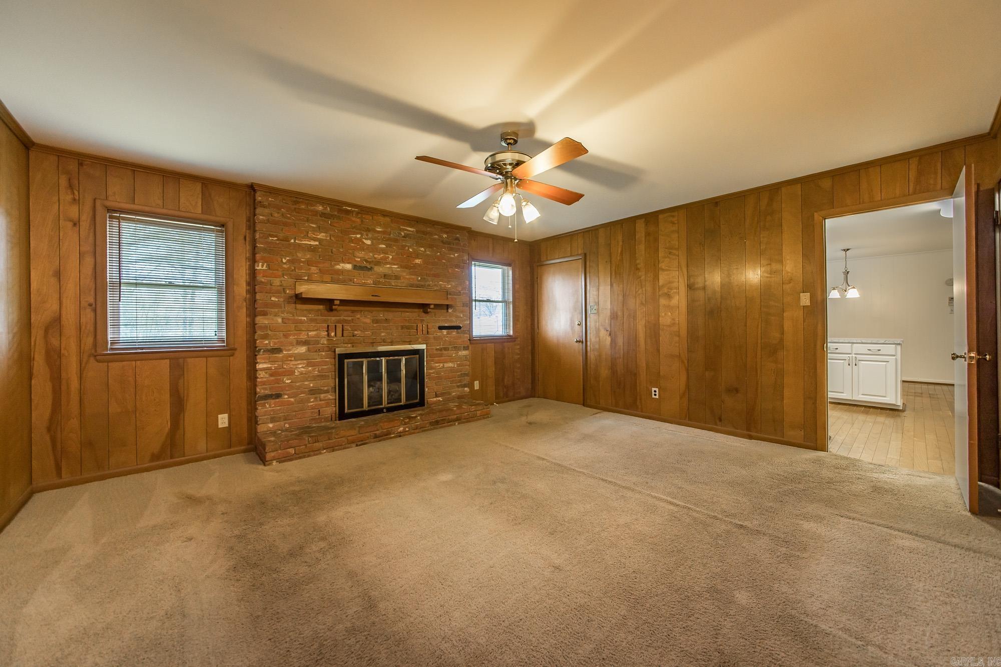 LEAWOOD HEIGHTS - Residential