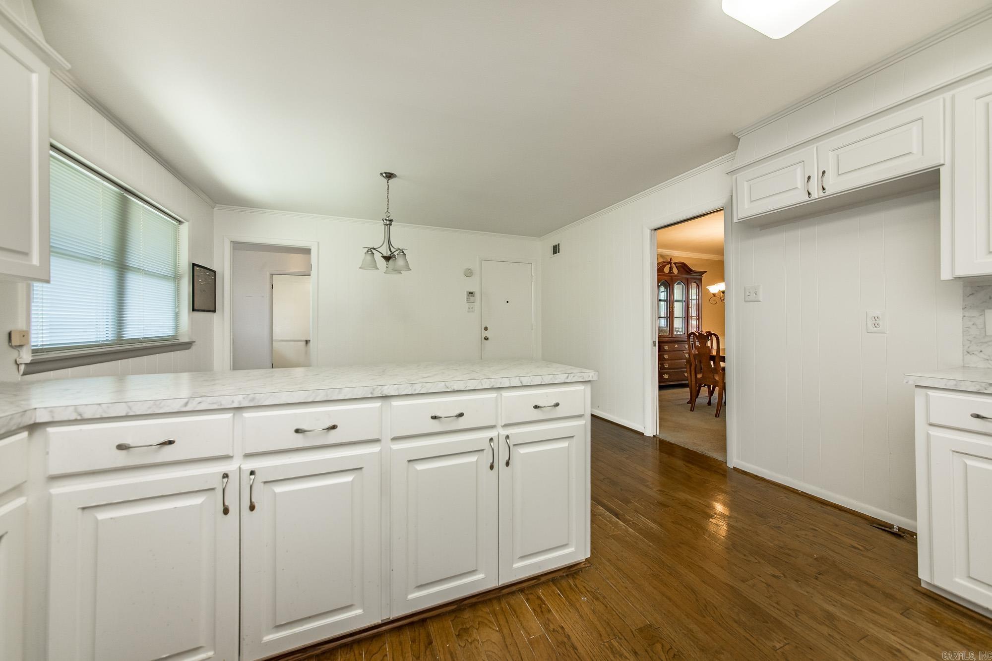 LEAWOOD HEIGHTS - Residential