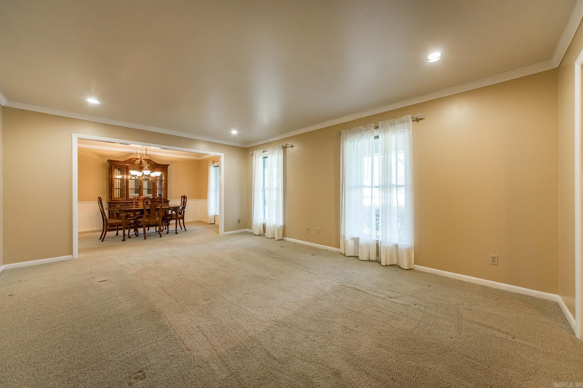 LEAWOOD HEIGHTS - Residential