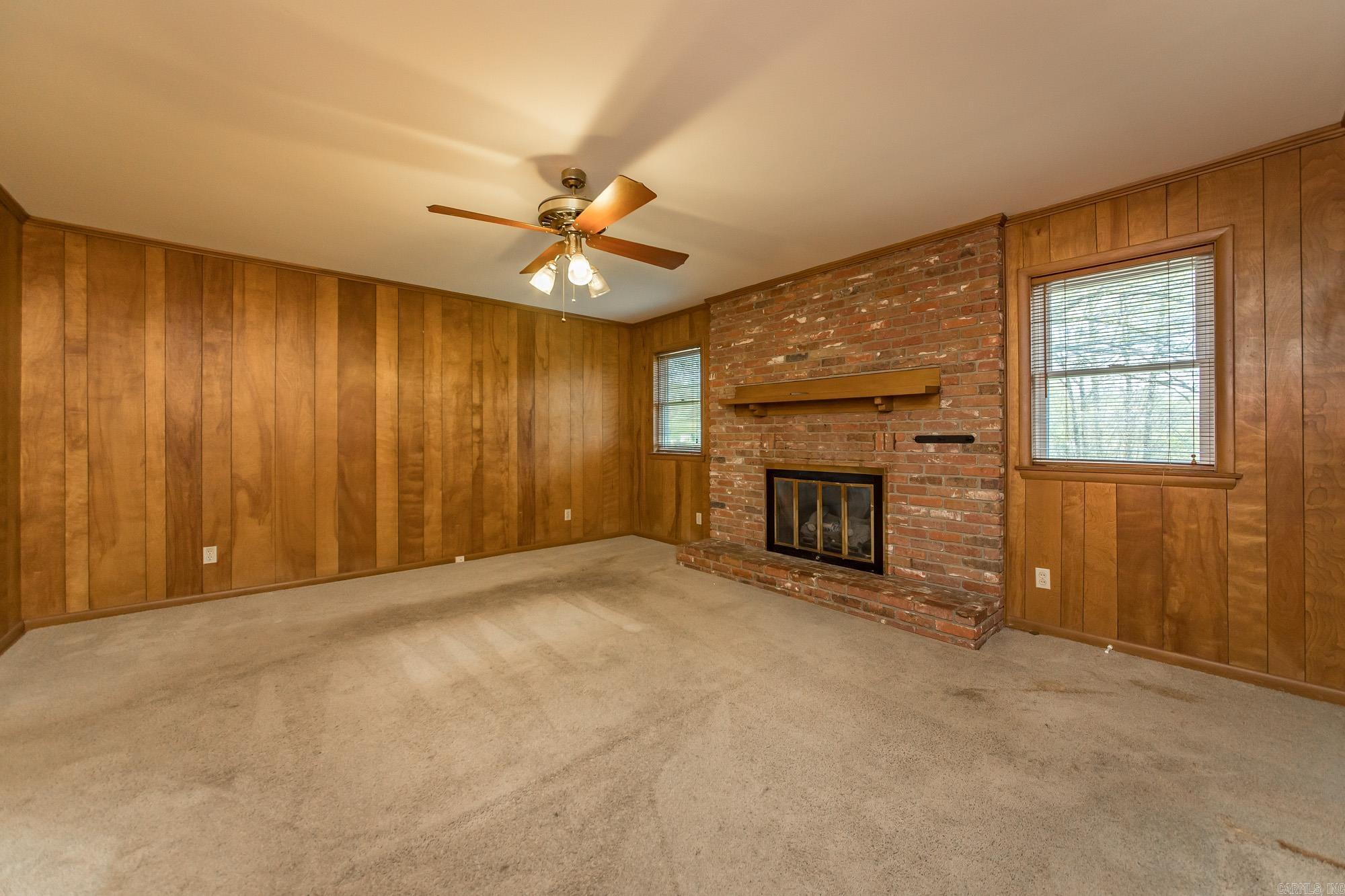 LEAWOOD HEIGHTS - Residential