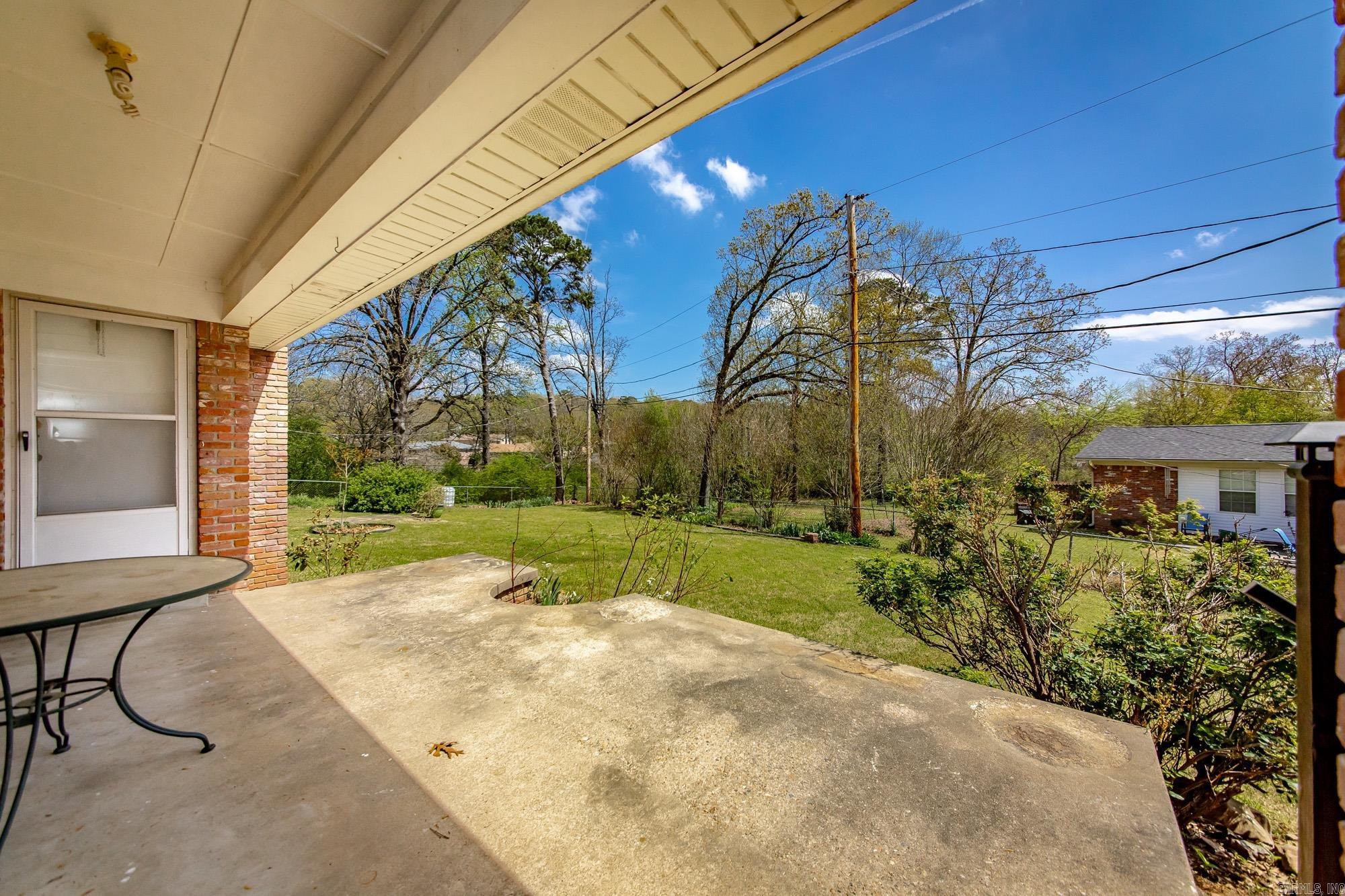 LEAWOOD HEIGHTS - Residential