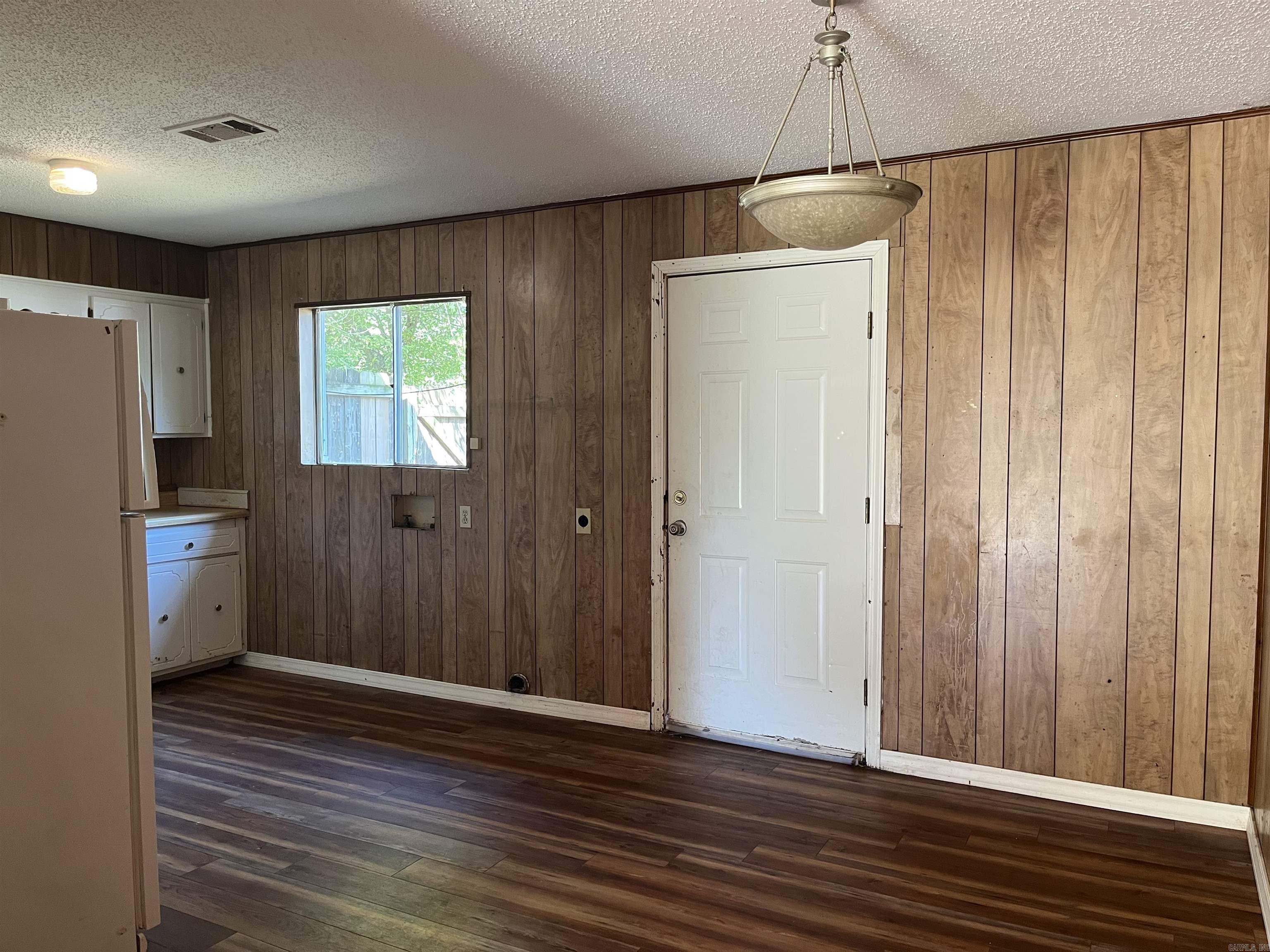 Not in Subdivision - Residential Income