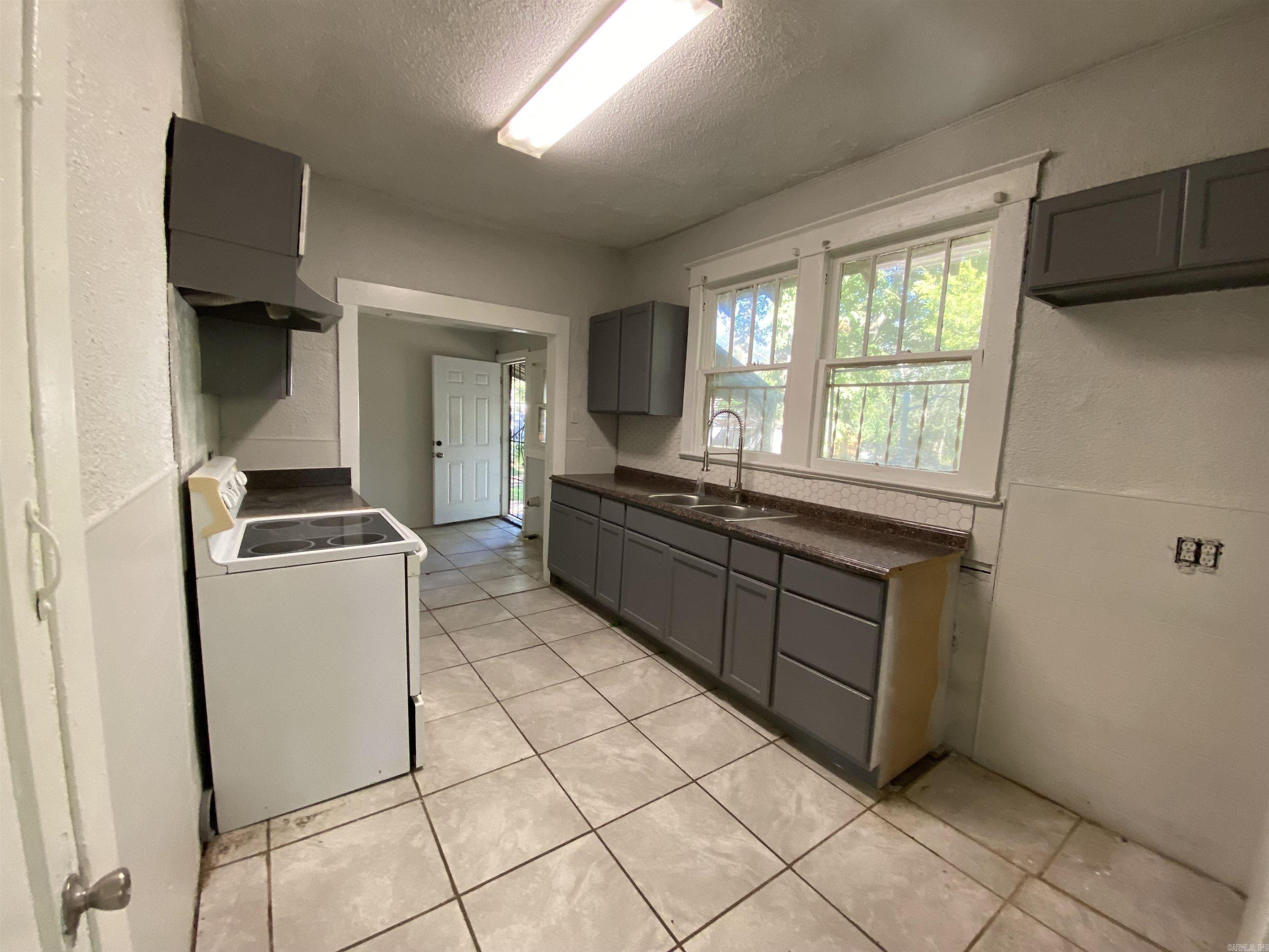 Welch Sam - Residential