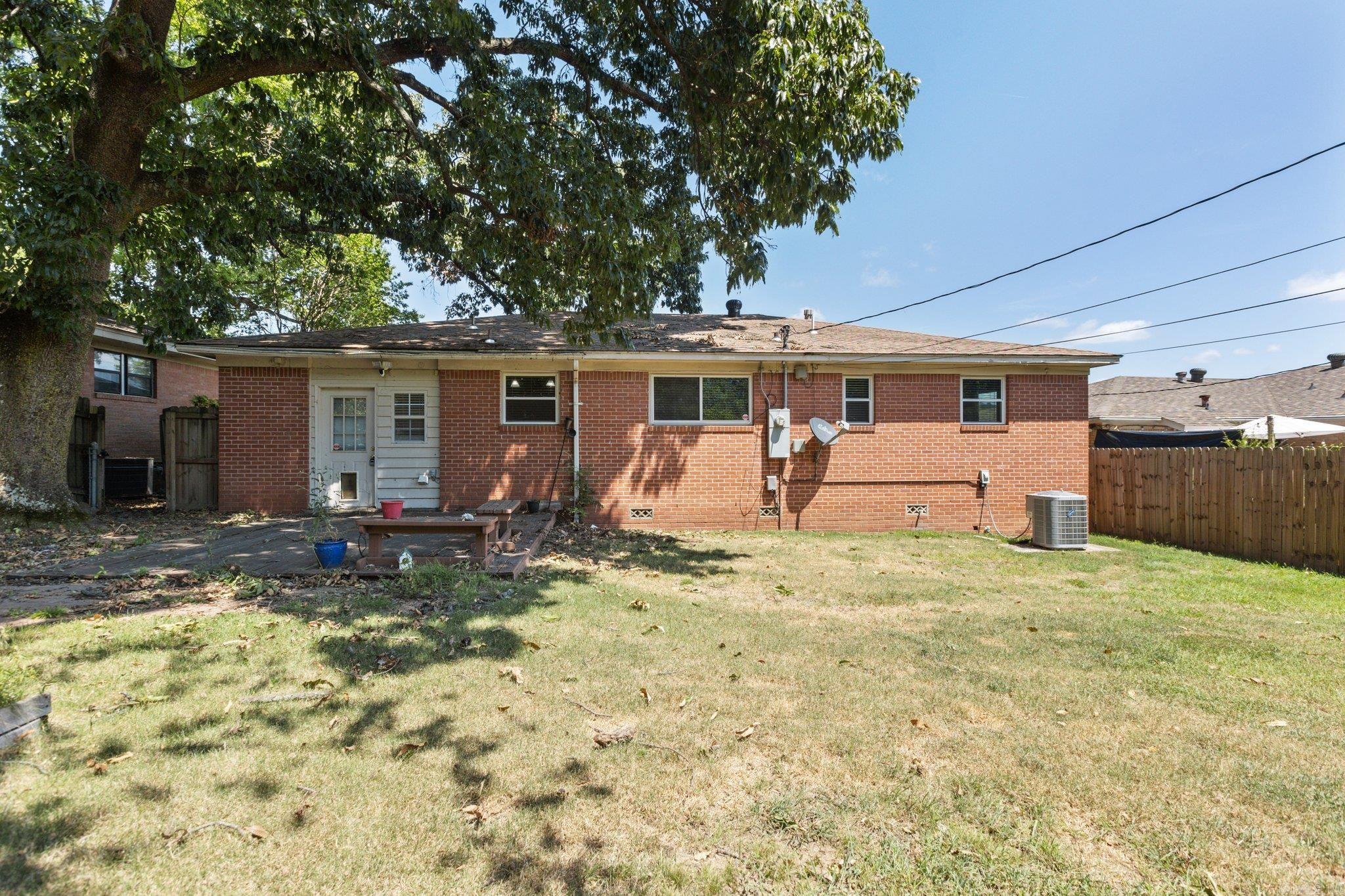 RIDGECREST MANOR - Residential