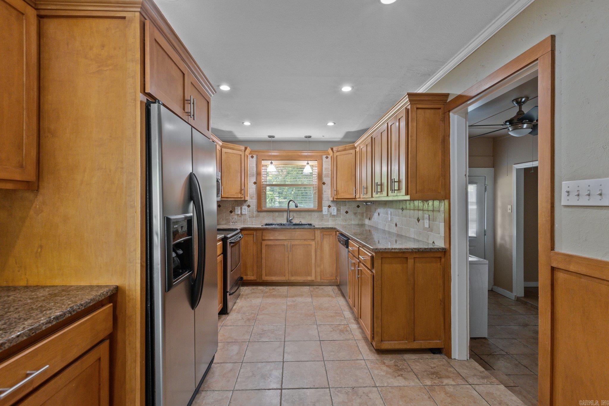 RIDGECREST MANOR - Residential