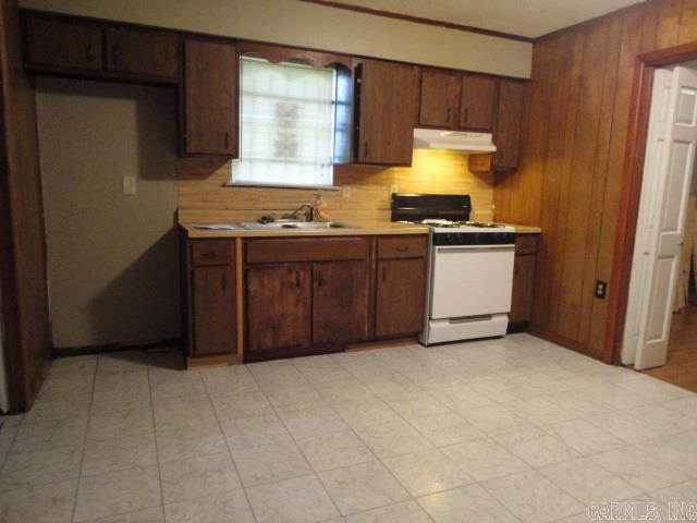 South Gate - Residential Lease