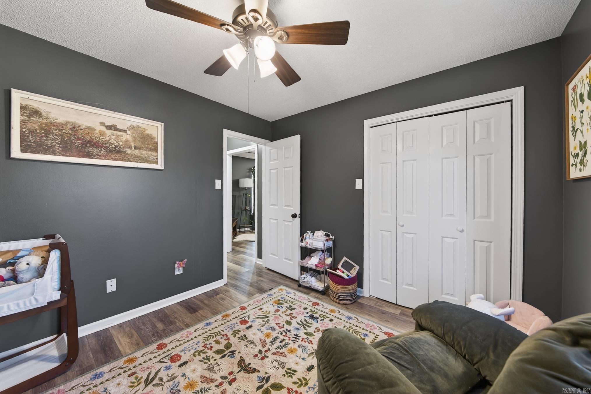 COUNTRY ESTATES SUB - Residential