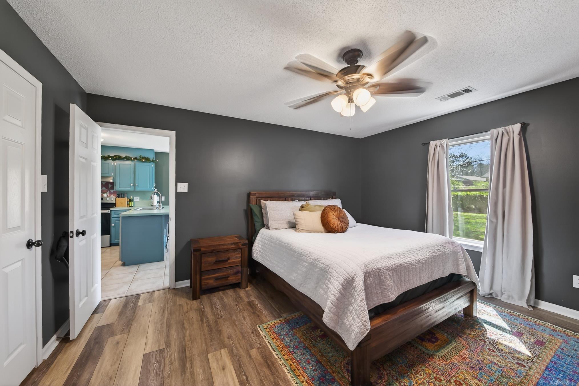 COUNTRY ESTATES SUB - Residential