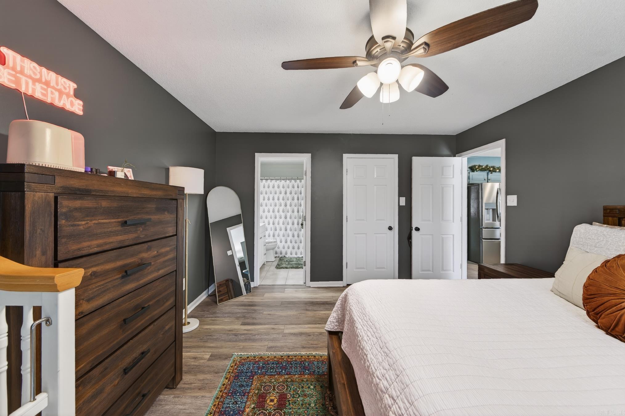 COUNTRY ESTATES SUB - Residential