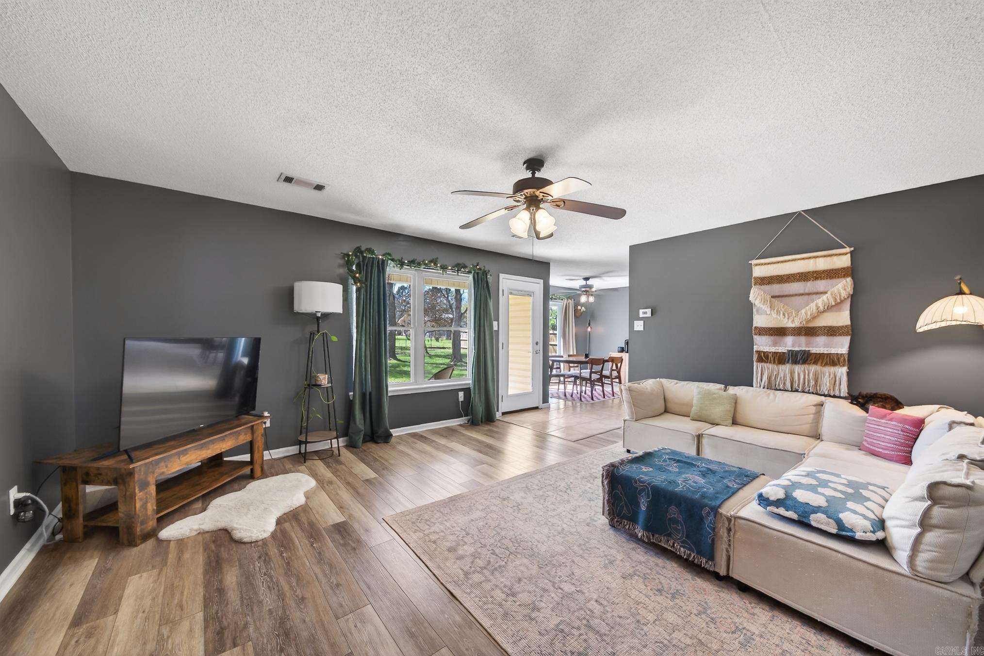 COUNTRY ESTATES SUB - Residential