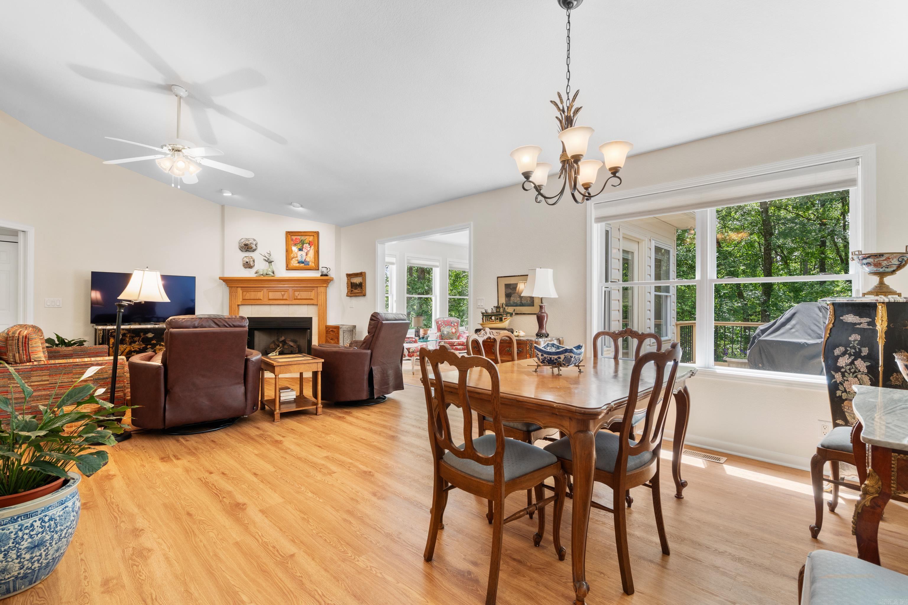 Magnifico - Residential