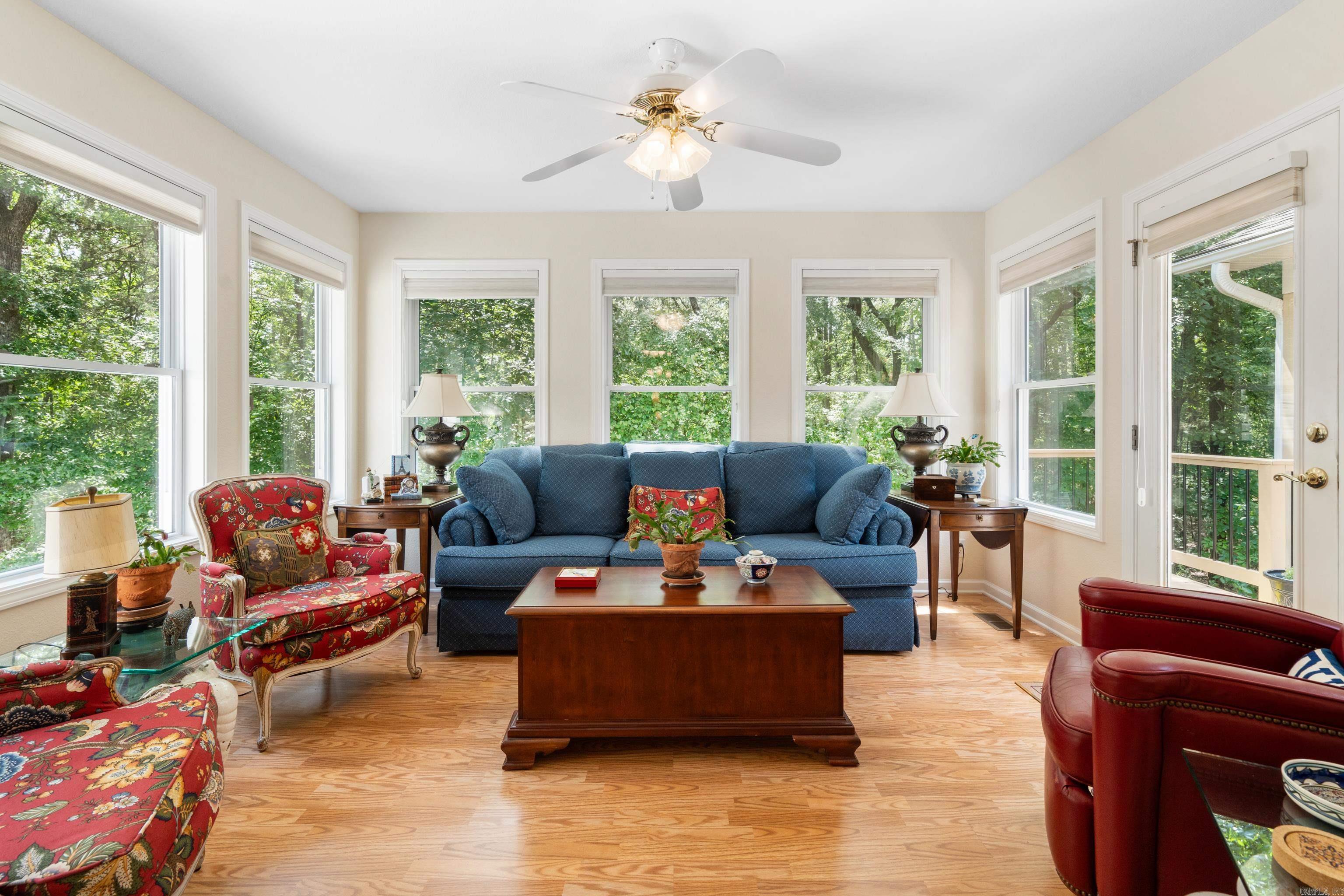 Magnifico - Residential