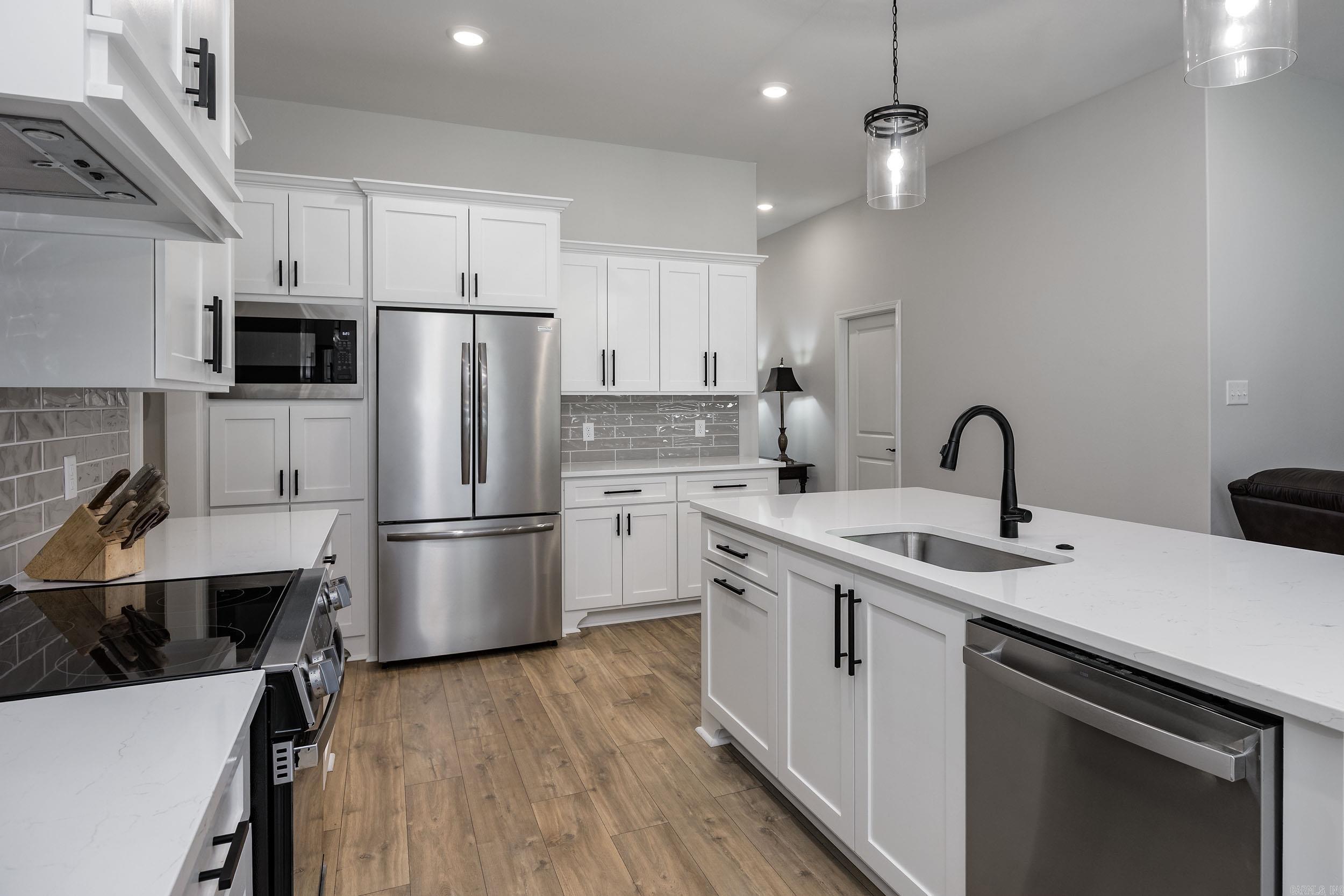 Lombard Heights - Residential