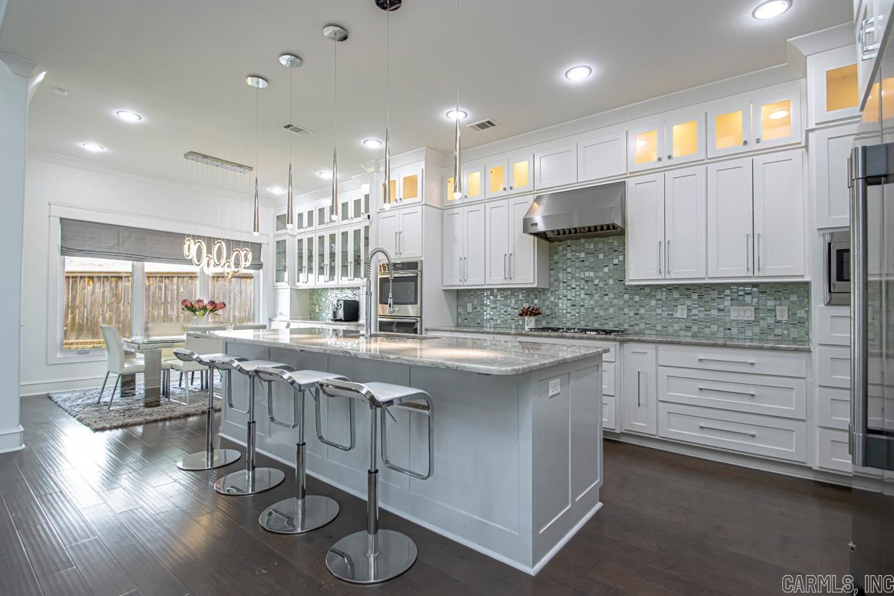 CHENAL VALLEY "MIRABEL COURT" - Residential