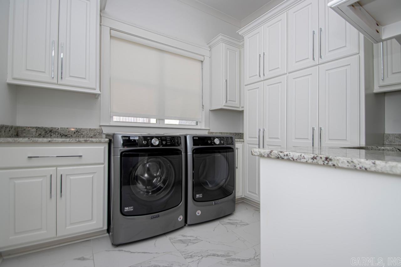 CHENAL VALLEY "MIRABEL COURT" - Residential