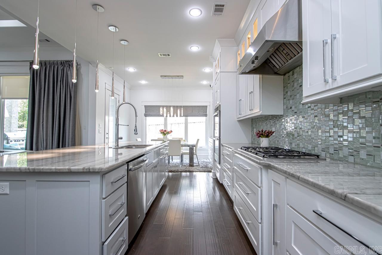 CHENAL VALLEY "MIRABEL COURT" - Residential