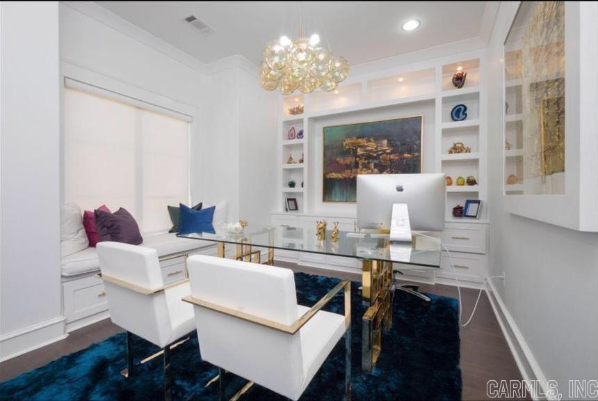 CHENAL VALLEY "MIRABEL COURT" - Residential