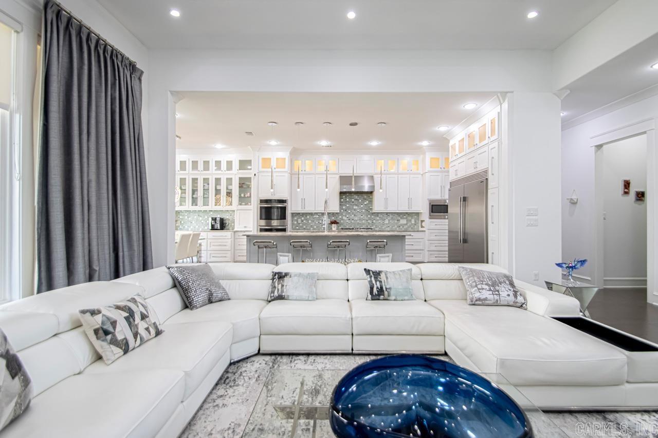 CHENAL VALLEY "MIRABEL COURT" - Residential