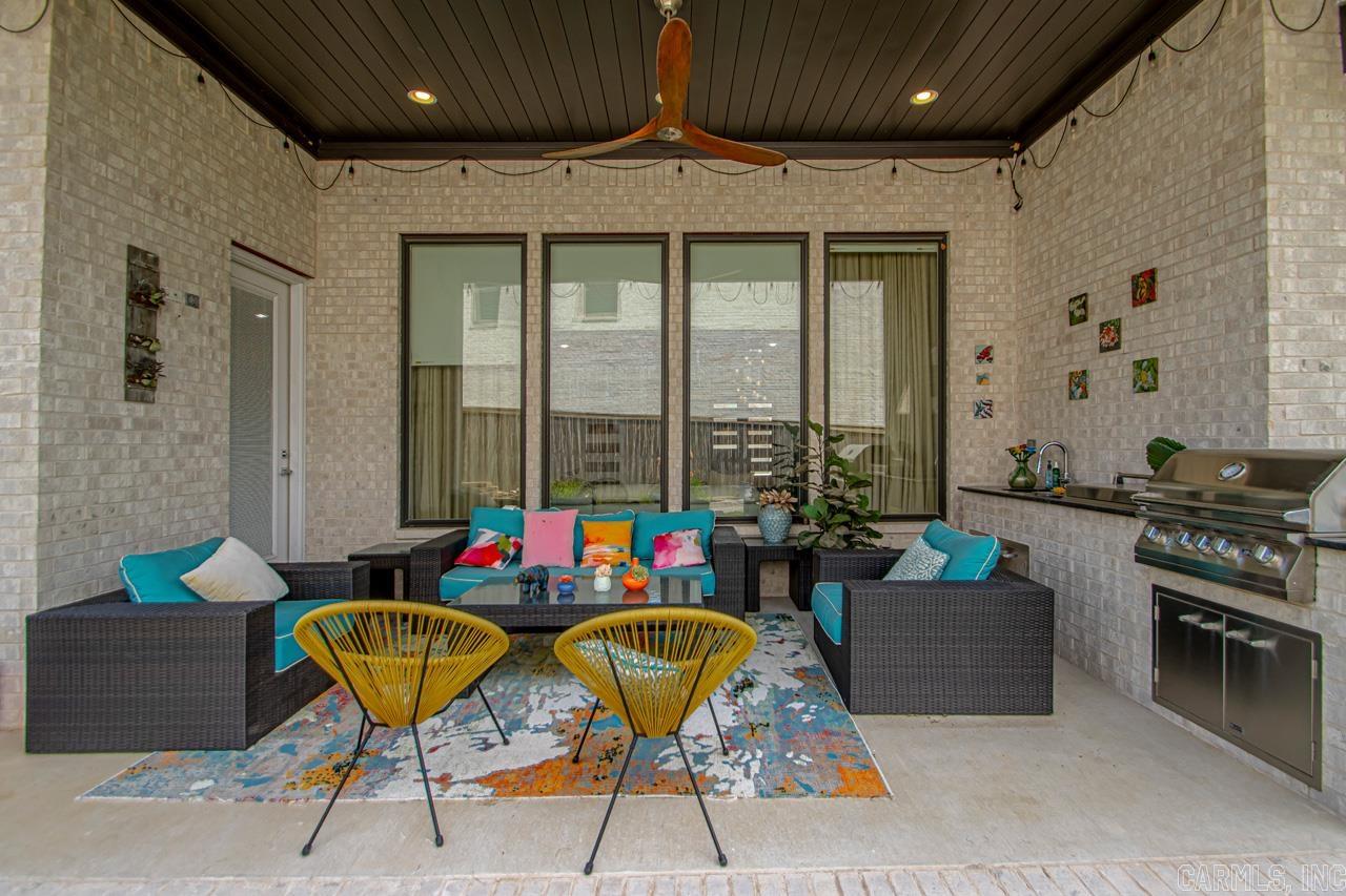 CHENAL VALLEY "MIRABEL COURT" - Residential