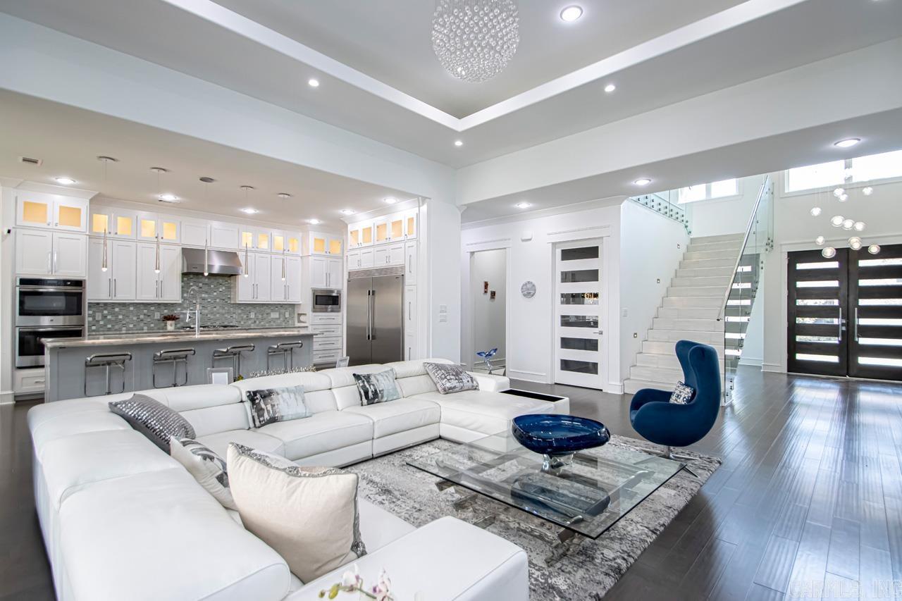 CHENAL VALLEY "MIRABEL COURT" - Residential