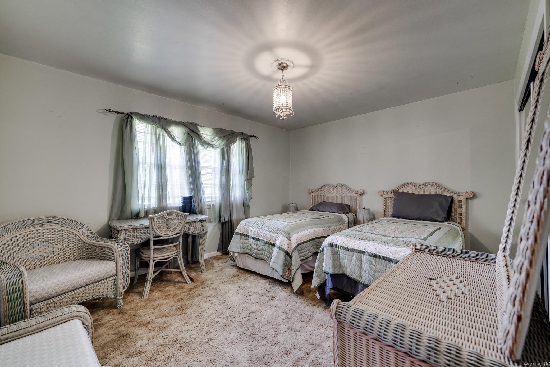 COLONIAL ACRES - Residential